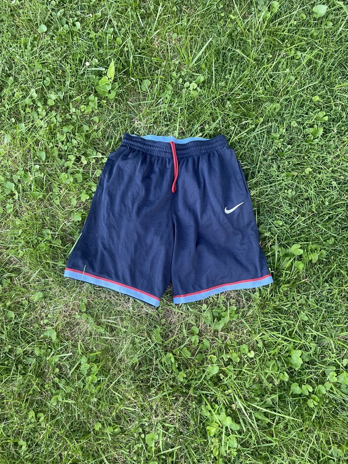 Nike Nike Basketball Shorts Size US 34 / EU 50 - 1 Thumbnail
