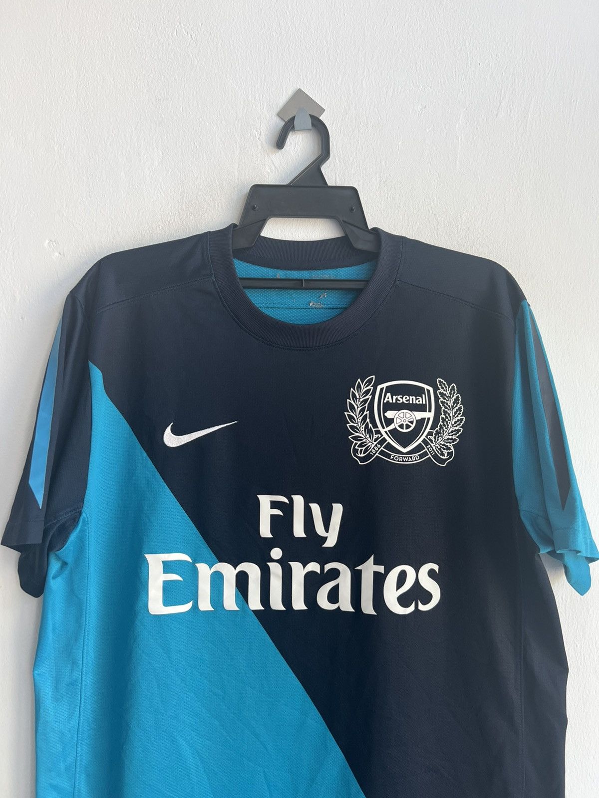 Nike Original Nike 2011-12 Arsenal FC Away Jersey Large Size US L / EU 52-54 / 3 - 2 Thumbnail