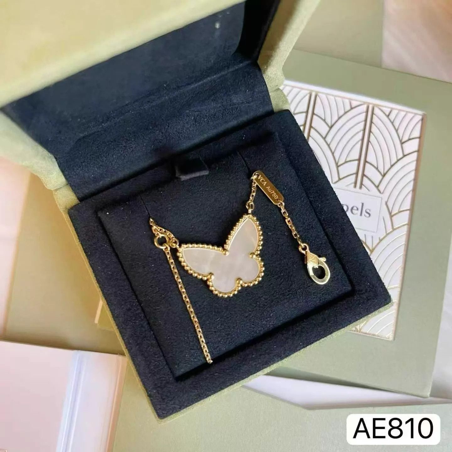 Van Cleef & Arpels VCA White MOP Large Butterfly Necklace New 22 Full Set AE810 Size ONE SIZE - 2 Thumbnail
