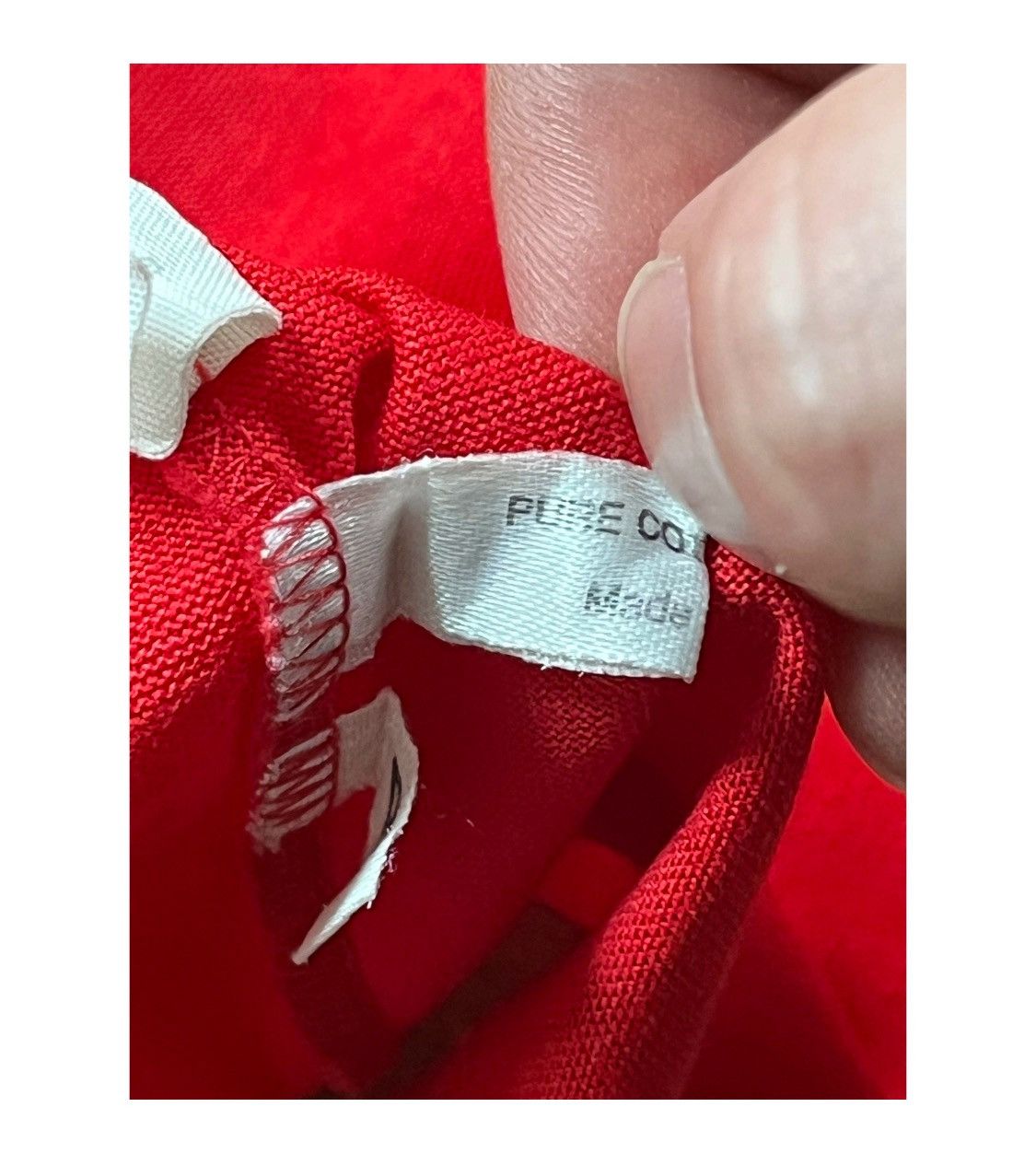 Celine Vintage Celine Paris Red Tshirt with a navy panel Emroidered Size US M / EU 48-50 / 2 - 10 Thumbnail