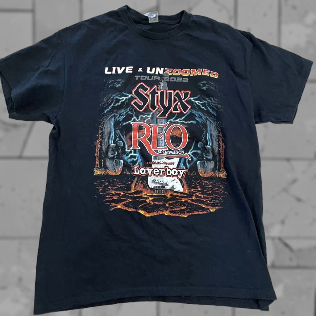 Gildan VINTAGE Styx Reo Loverboy Tour Shirt T-Shirt Mens Size L Black Band Graphic Tee Mens Size US L / EU 52-54 / 3 - 1 Thumbnail