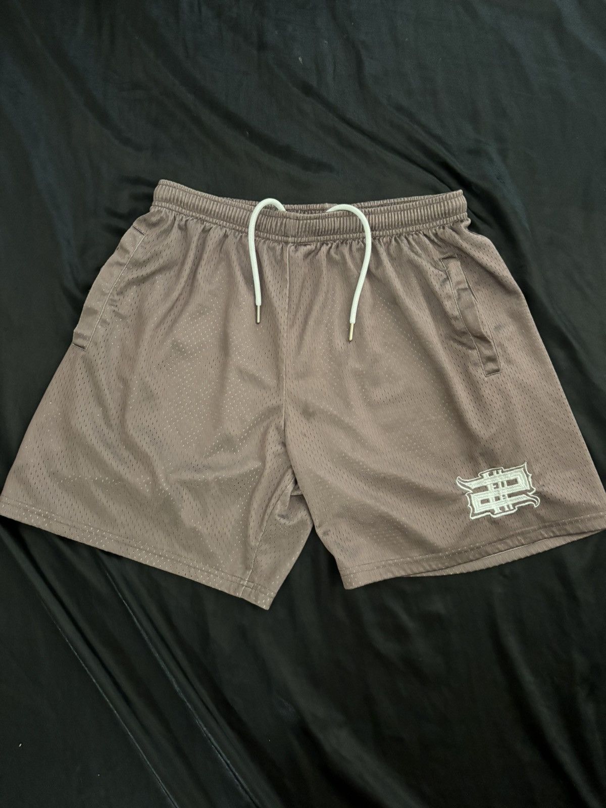 Japanese Brand Fifty2hundred Solid Brown Shorts M Size US 32 / EU 48 - 1 Thumbnail
