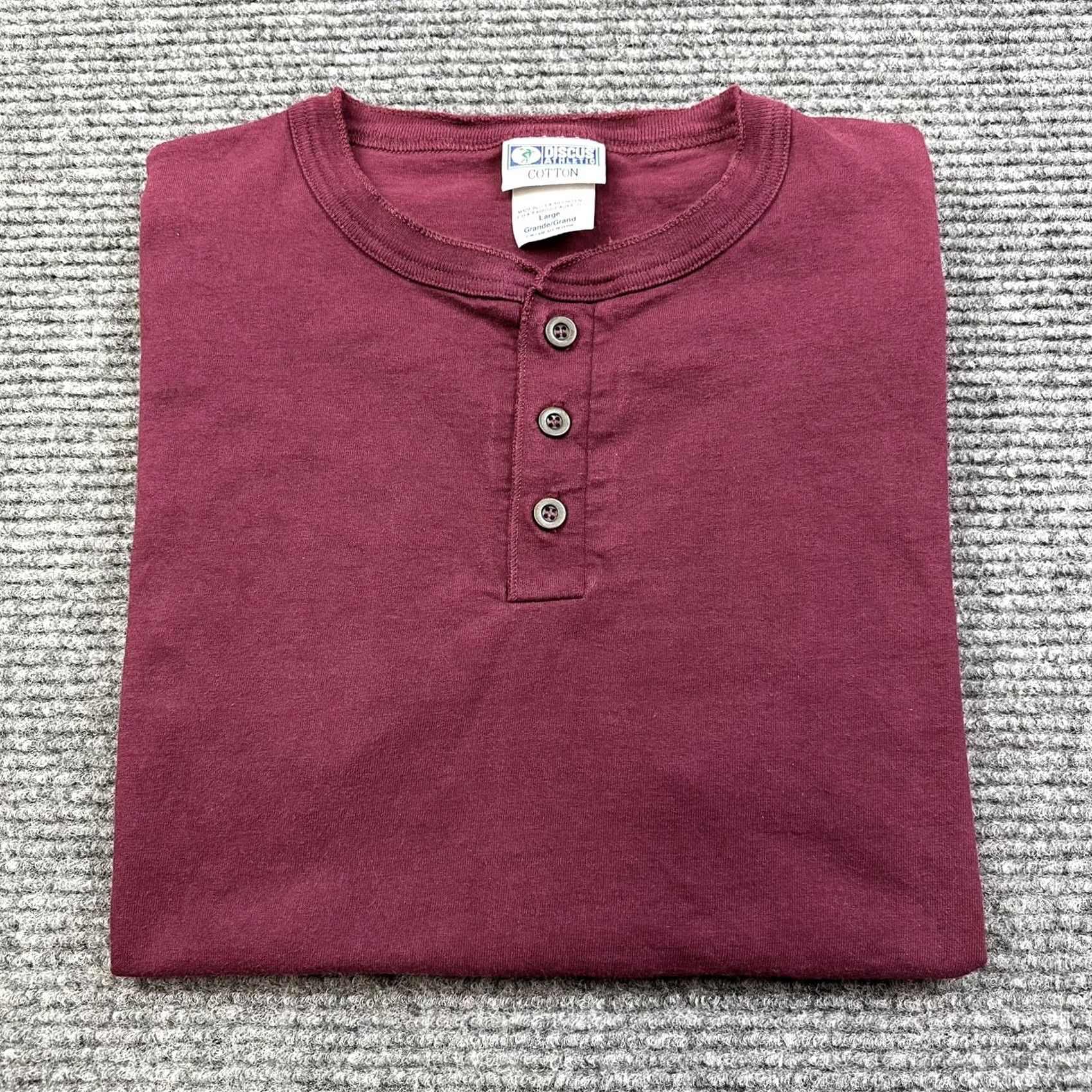 Vintage VINTAGE 90s Discus Athletic T-Shirt Henley Neck Short Sleeve 100% Cotton Purple Mens L Grunge Logo Sports Theme Size US L / EU 52-54 / 3 - 7 Thumbnail