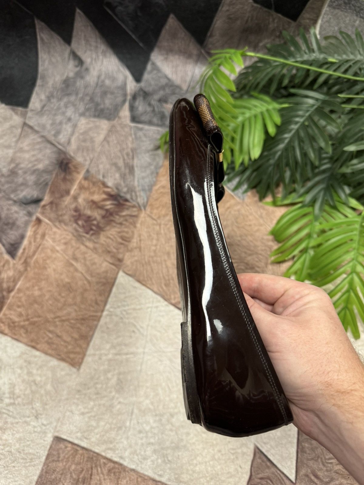 Louis Vuitton Louis Vuitton Brown Patent Leather ballet flats size 41 Size US 11 / IT 41 - 15 Thumbnail