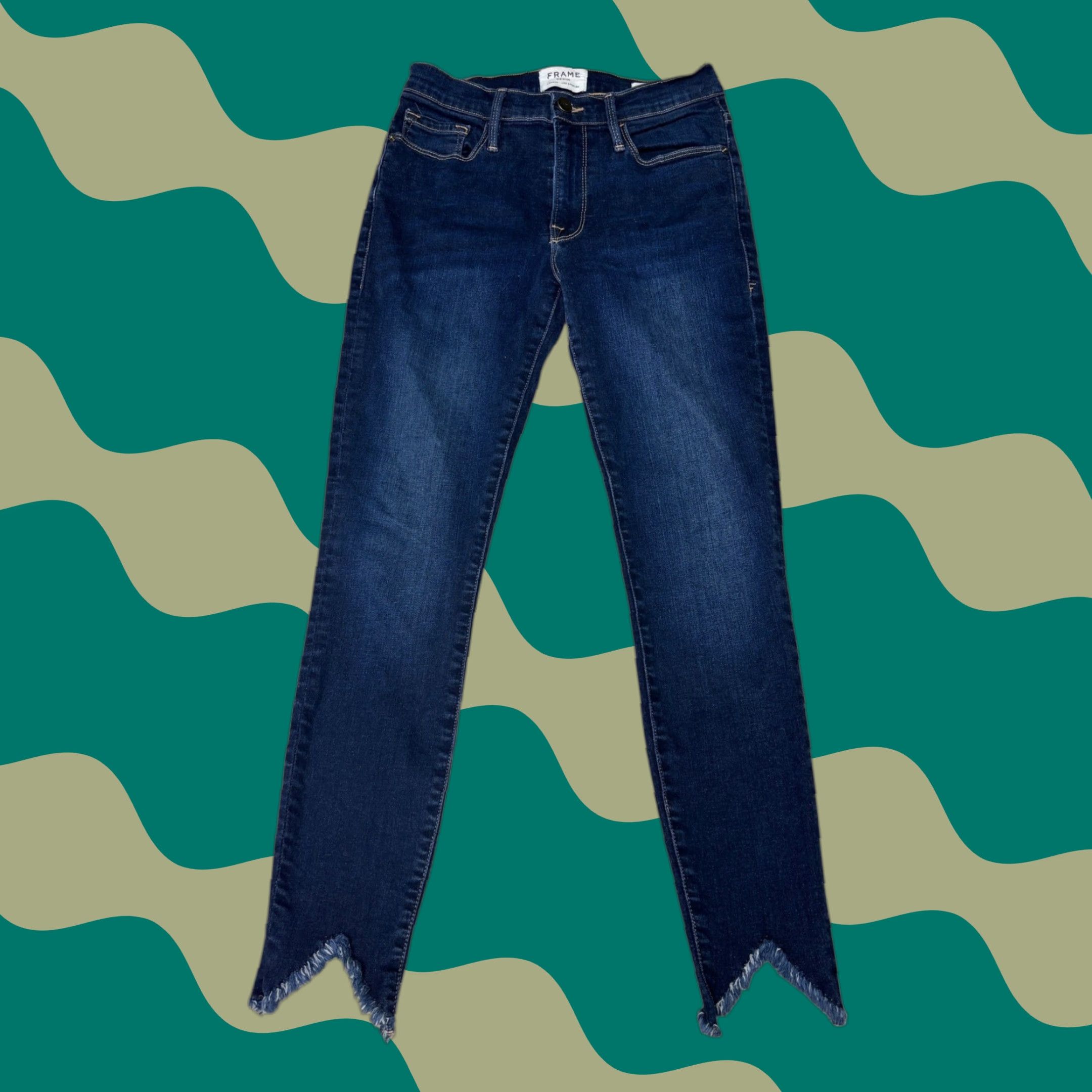 Frame VINTAGE FRAME Le Skinny de Jeanne Crop Jeans Dark Wash Frayed Hem 27X26 Size 27" / US 4 / IT 40 - 1 Thumbnail