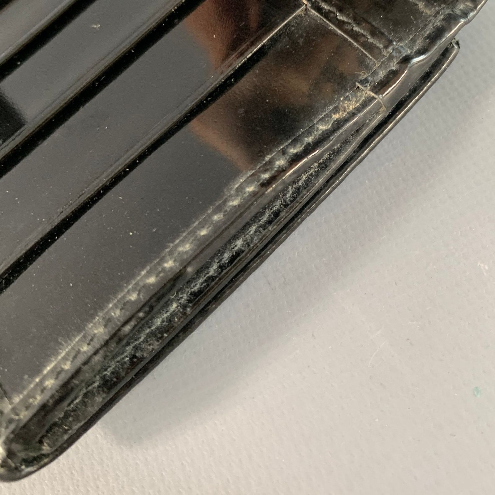 Gucci Black Embossed Monogram Logo Patent Leather Checkbook Wallet Size ONE SIZE - 5 Thumbnail