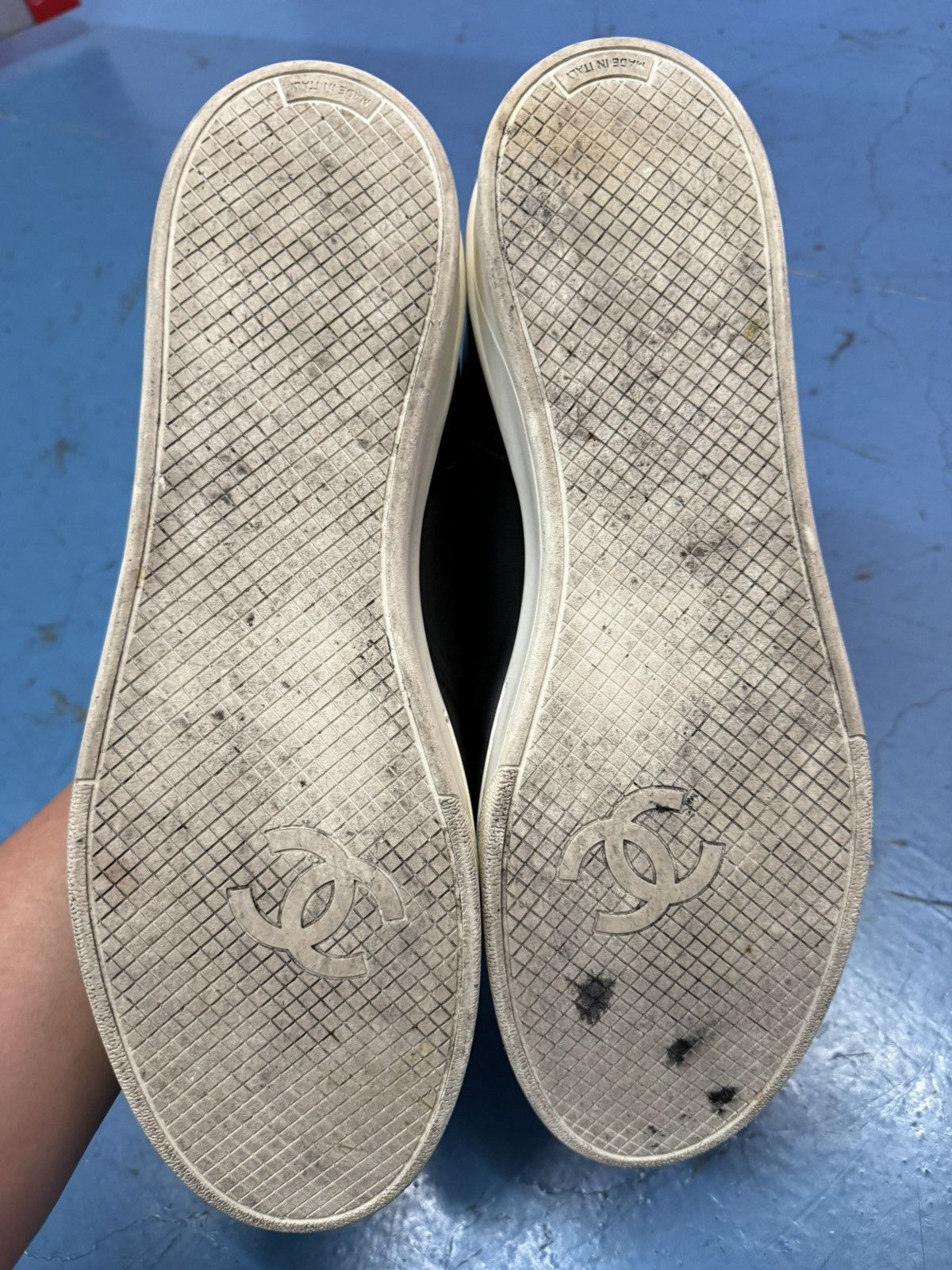Chanel CHANEL BLACK SNEAKERS Size US 13 / EU 46 - 5 Thumbnail