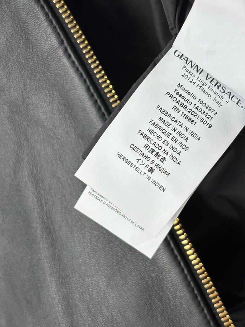 Versace Versace Sheepskin embroidered jacket coat Size M / US 6-8 / IT 42-44 - 5 Thumbnail
