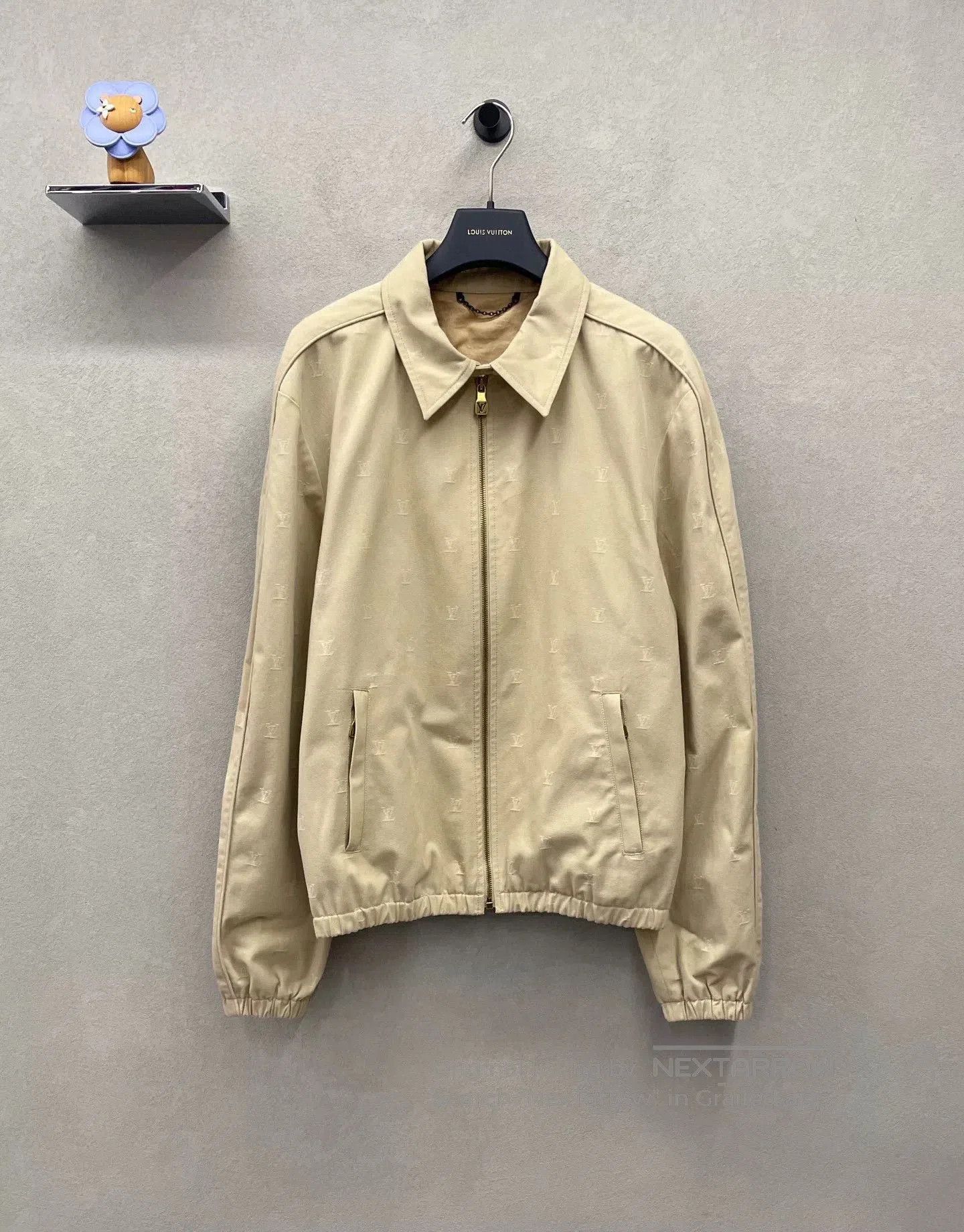 Louis Vuitton LV Logo Khaki Jacket. Size US M / EU 48-50 / 2 - 1 Thumbnail