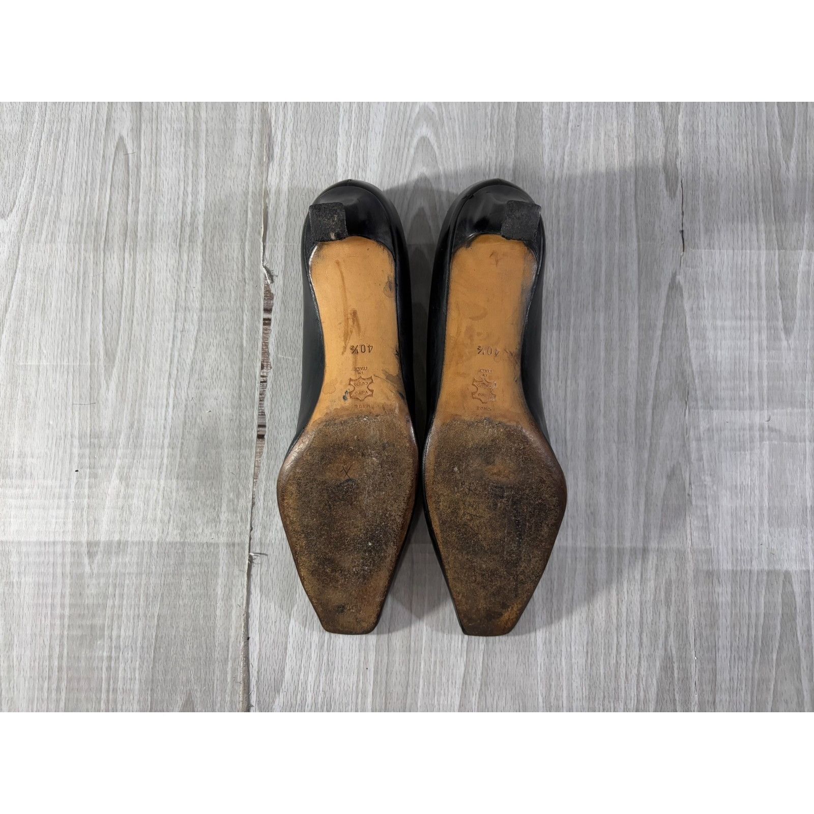 Manolo Blahnik MANOLO BLAHNIK Patent Leather Heels Pumps size 40.5 EU 10.5 Size US 10.5 / IT 40.5 - 8 Thumbnail