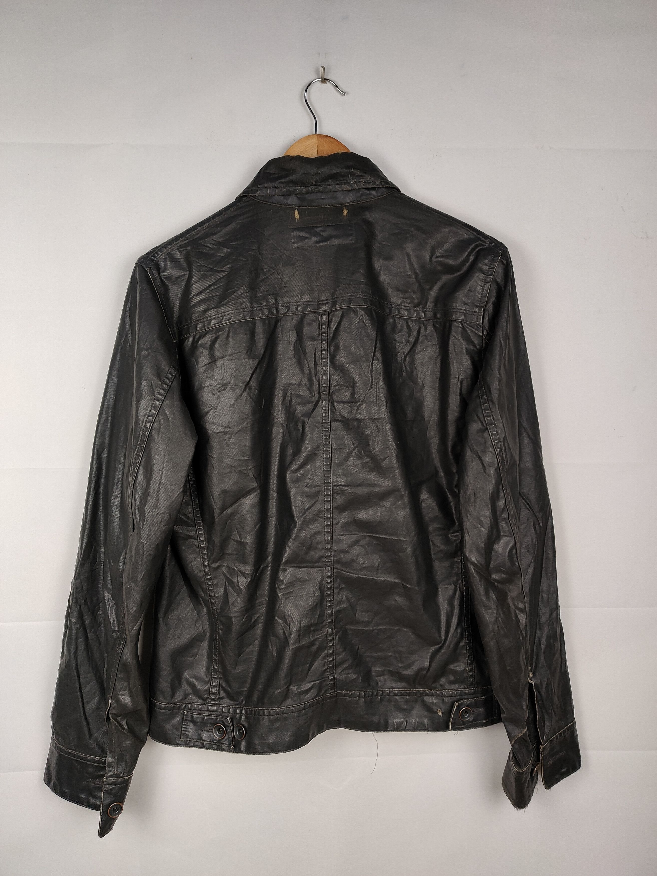 Japanese Brand × Uniqlo Distressed Uniqlo Waxed Coated Denim Jacket Size L / US 10 / IT 46 - 7 Thumbnail