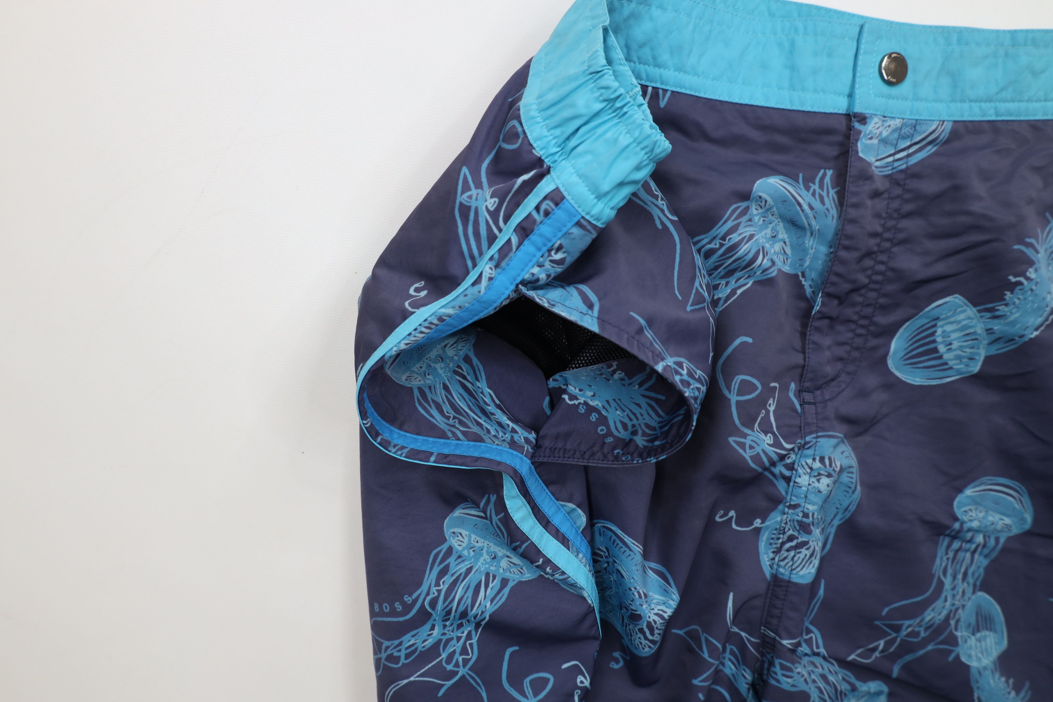 Hugo Boss × Vintage Hugo Boss All Over Print Above Knee Lined Swim Trunks Shorts Size US 36 / EU 52 - 7 Thumbnail