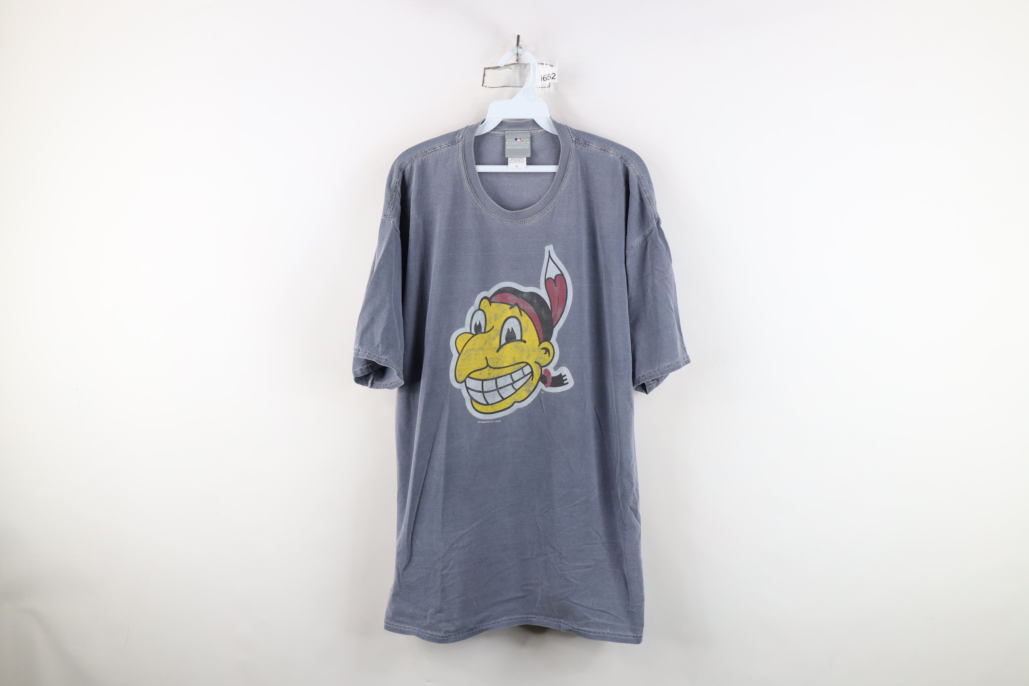 Vintage Vintage Y2K Chief Wahoo Cleveland Indians Baseball T-Shirt Size US XL / EU 56 / 4 - 1 Thumbnail