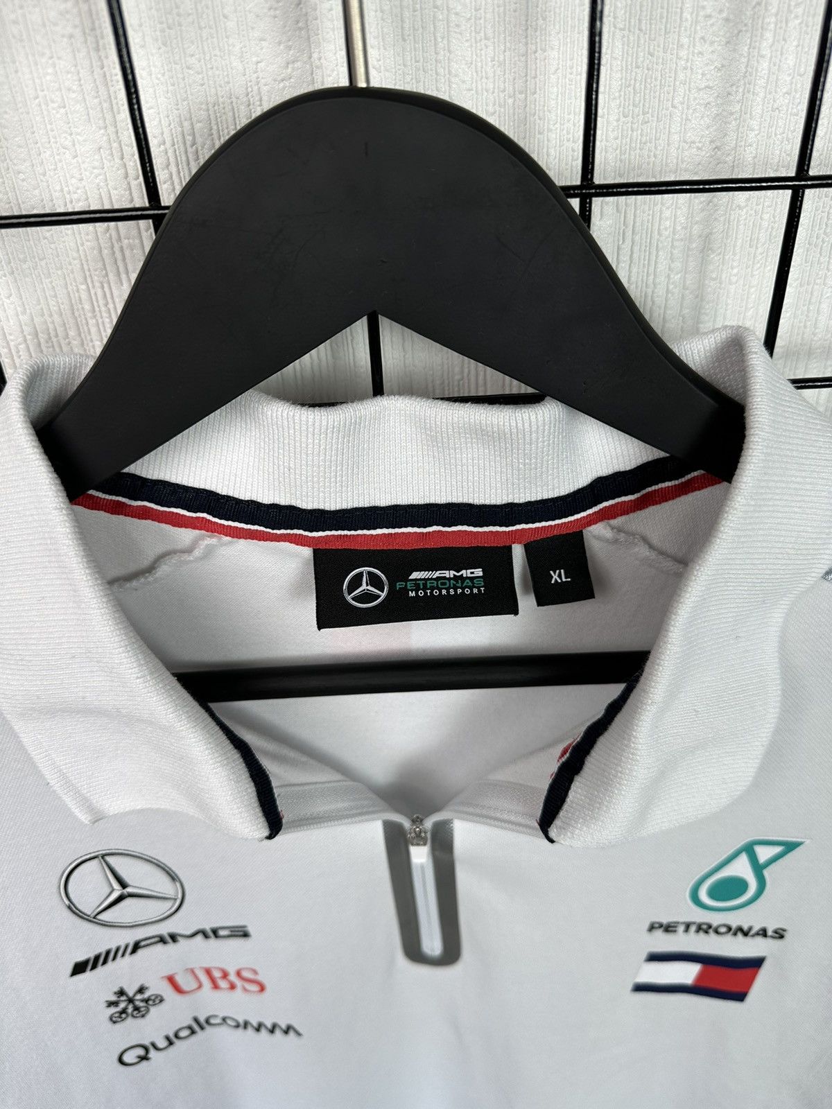 Formula 1 × Mercedes-Benz Mercedes AMG Benz Formula uno Petronas Men XL White T shitrt Size US XL / EU 56 / 4 - 8 Thumbnail