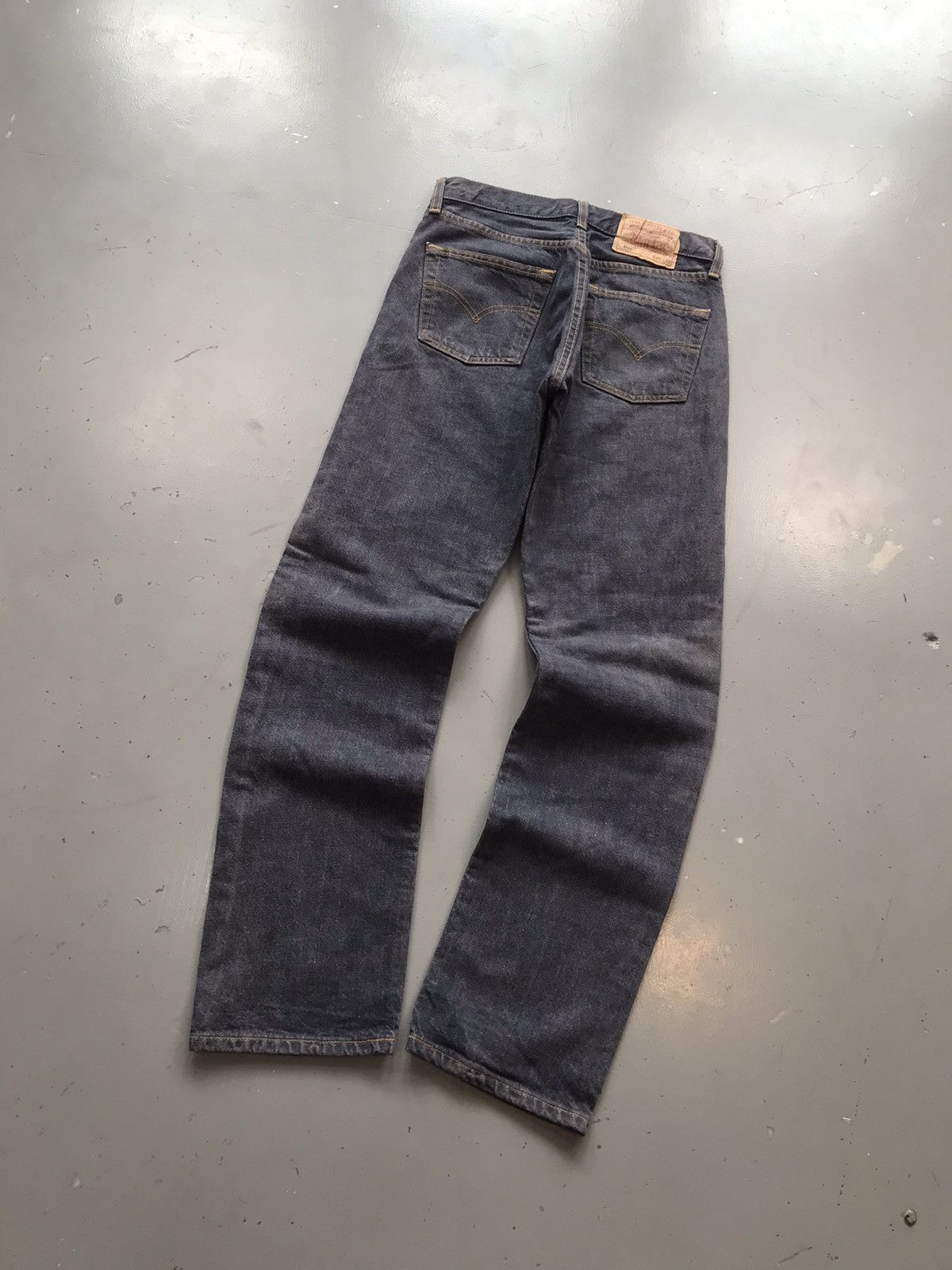 Levi's × Vintage Vintage Levi’s 501 straight fit denim Size US 28 / EU 44 - 8 Thumbnail