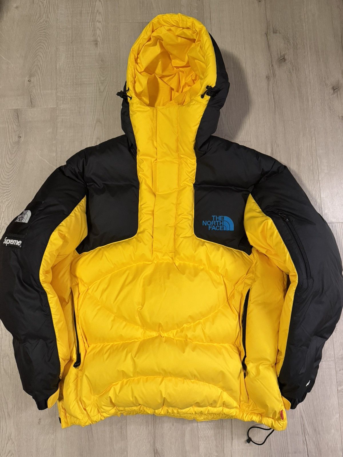 Supreme × The North Face 800-Fill Half Zip Hooded Pullover Yellow (L) Size US L / EU 52-54 / 3 - 1 Thumbnail