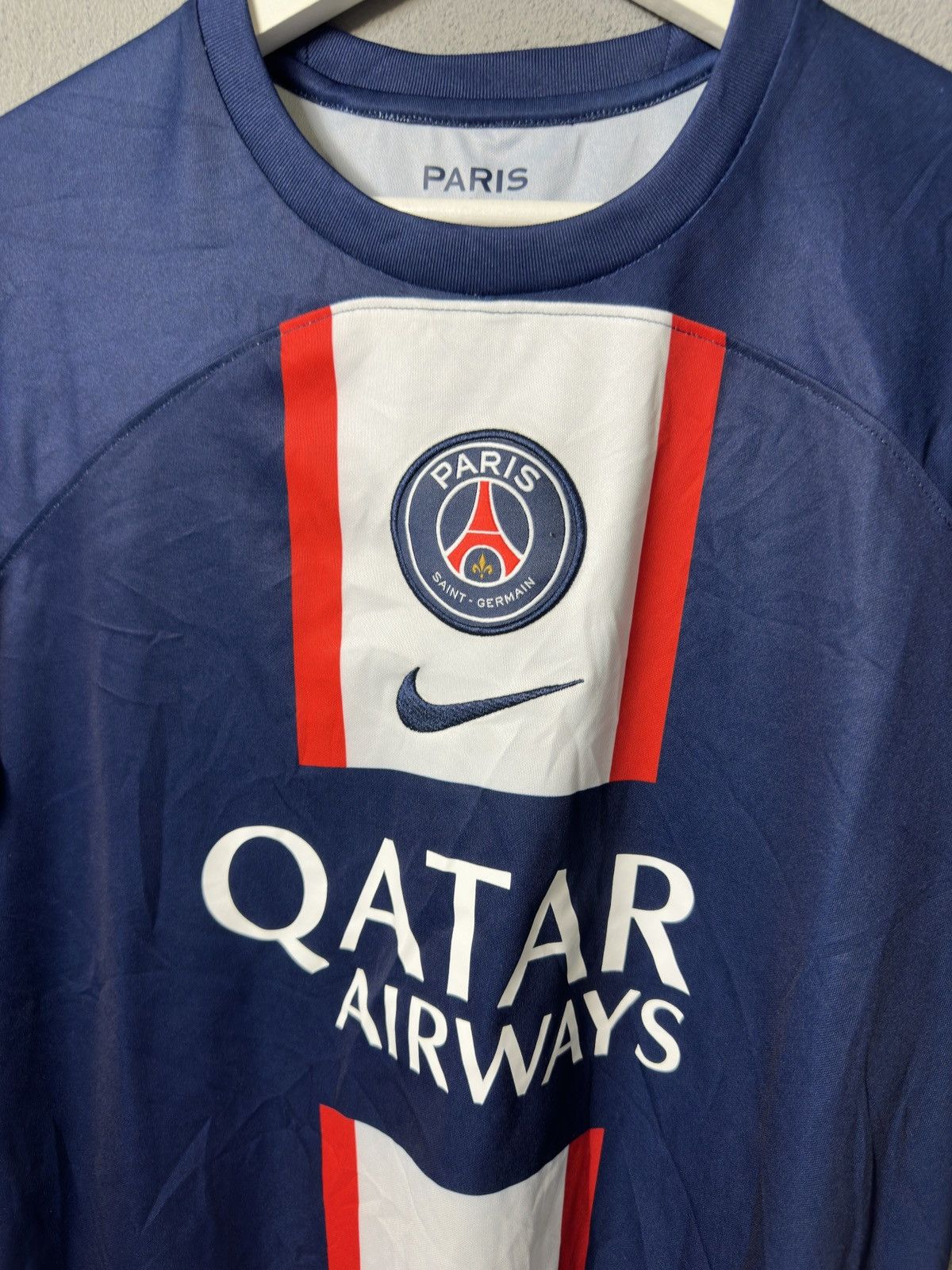 Nike Kylian Mbappe 22/23 PSG Nike Jersey Home Kit Blue Size US L / EU 52-54 / 3 - 2 Thumbnail