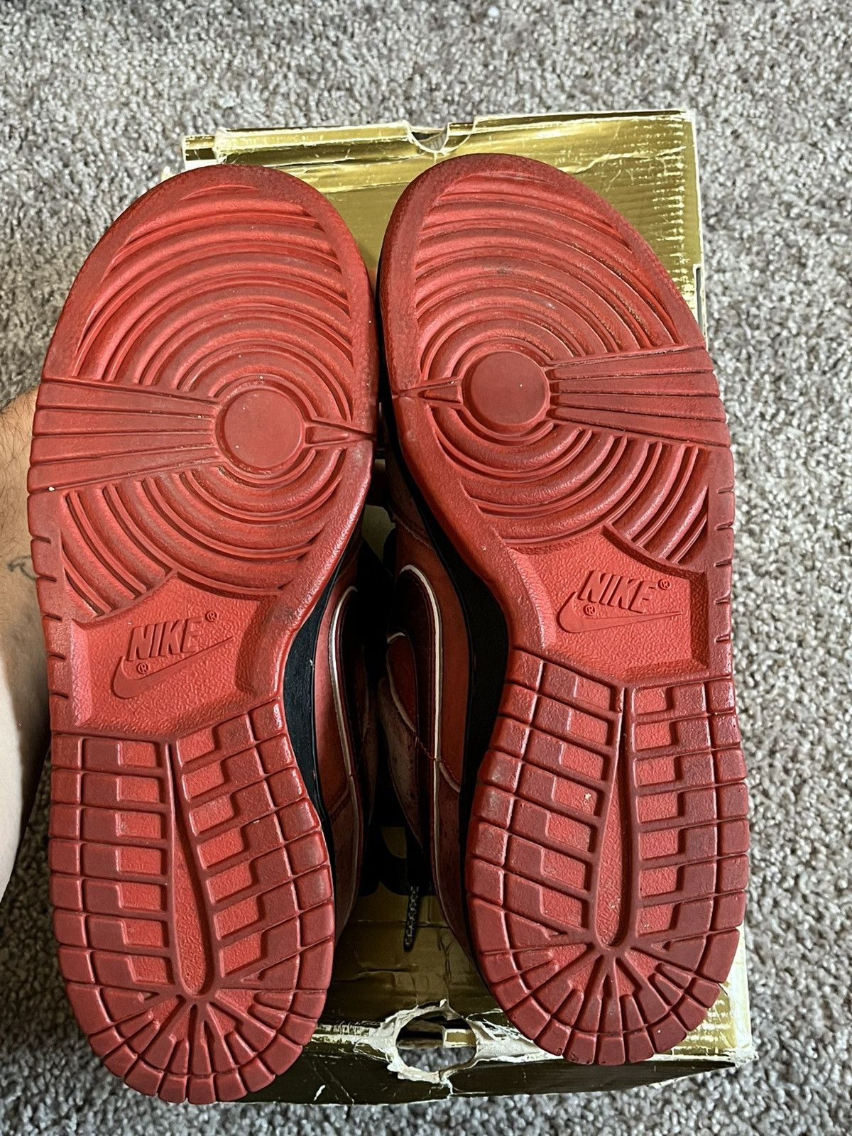 Nike SB Dunk Red Lobster size 9.5 Size US 9.5 / EU 42-43 - 10 Thumbnail