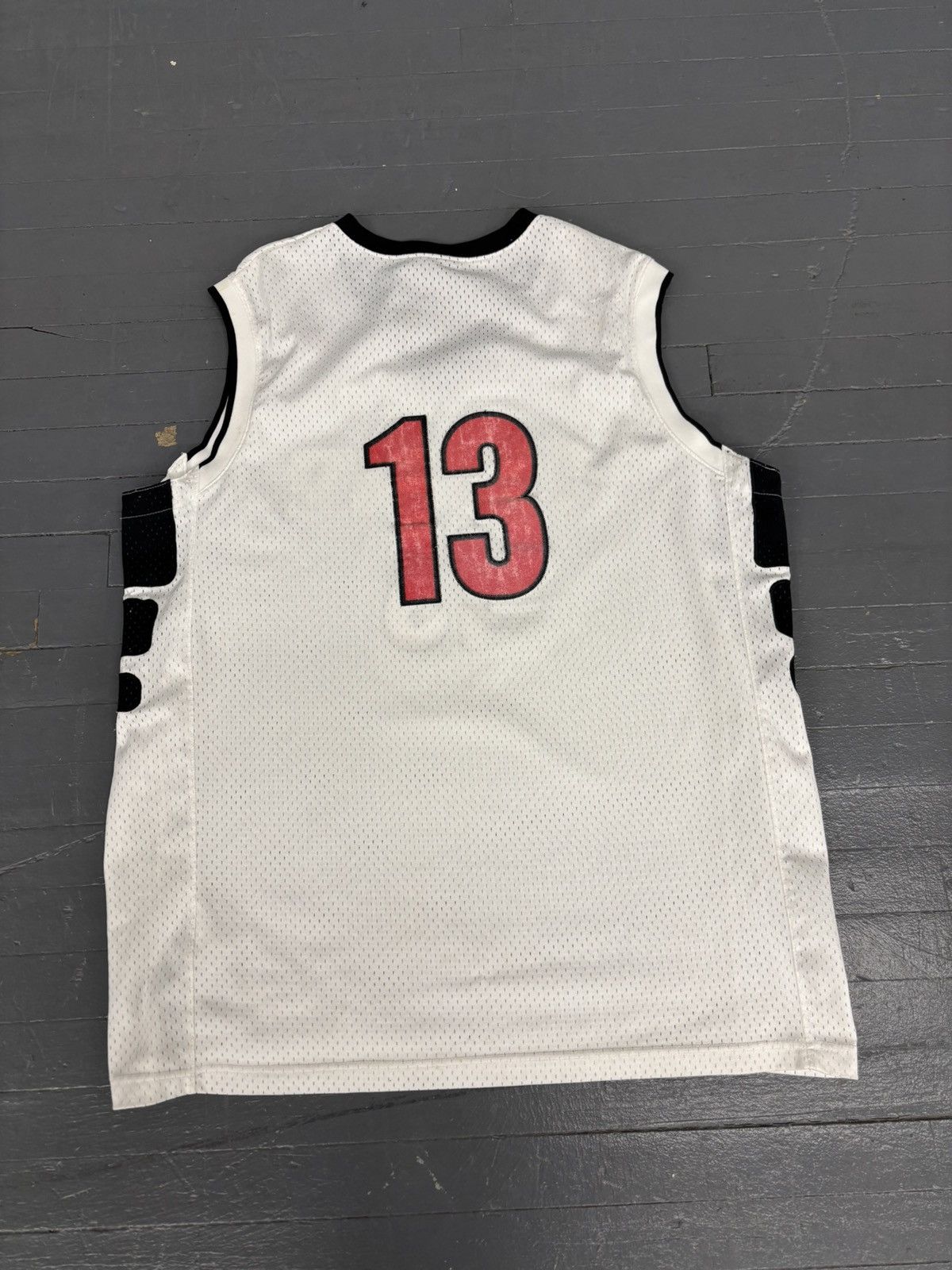 Vintage Jordan NCAA Cincinnati Bearcats Basketball Jersey