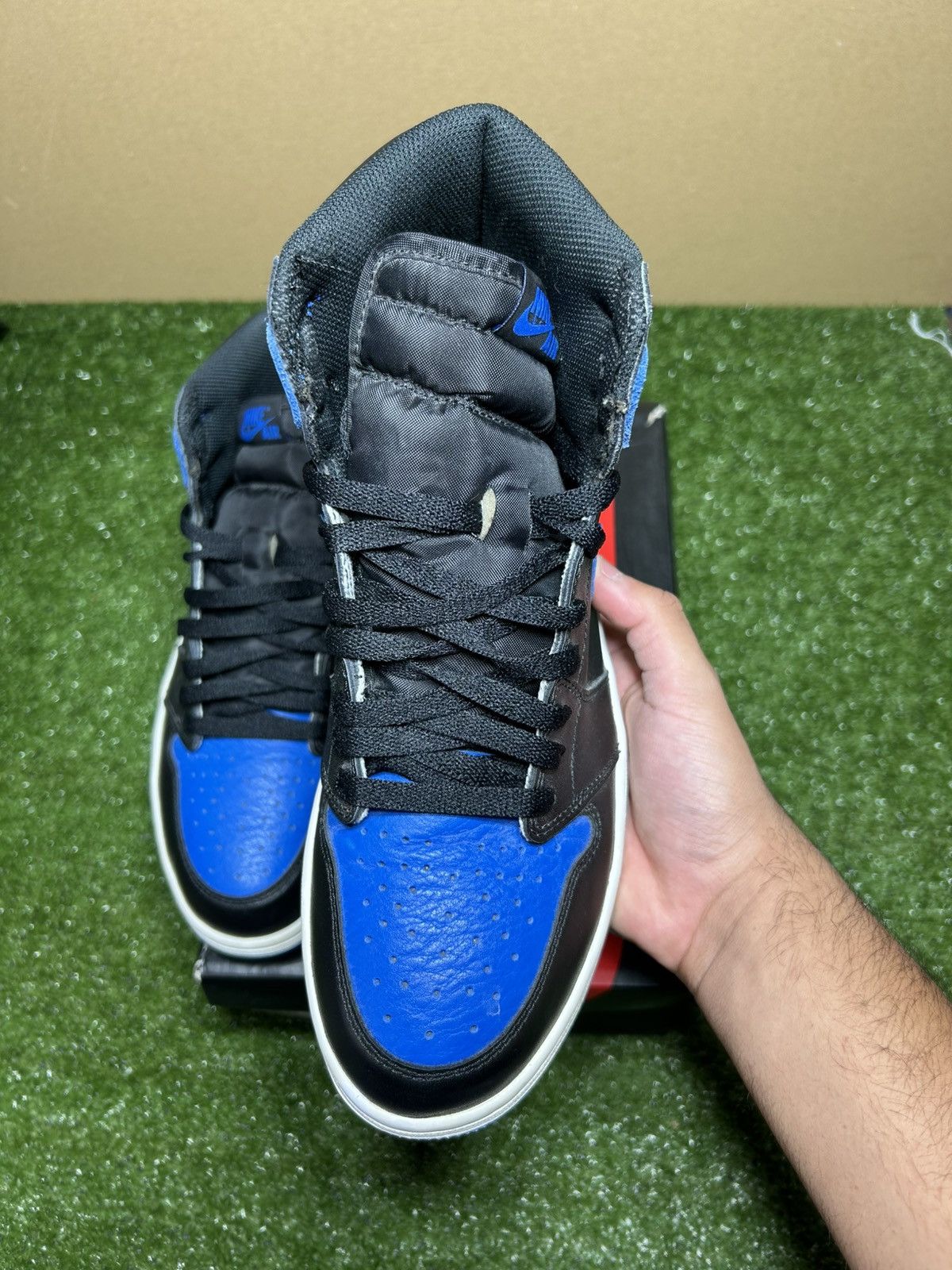 Jordan Brand Jordan 1 Royal 2017 Size US 10.5 / EU 43-44 - 5 Thumbnail