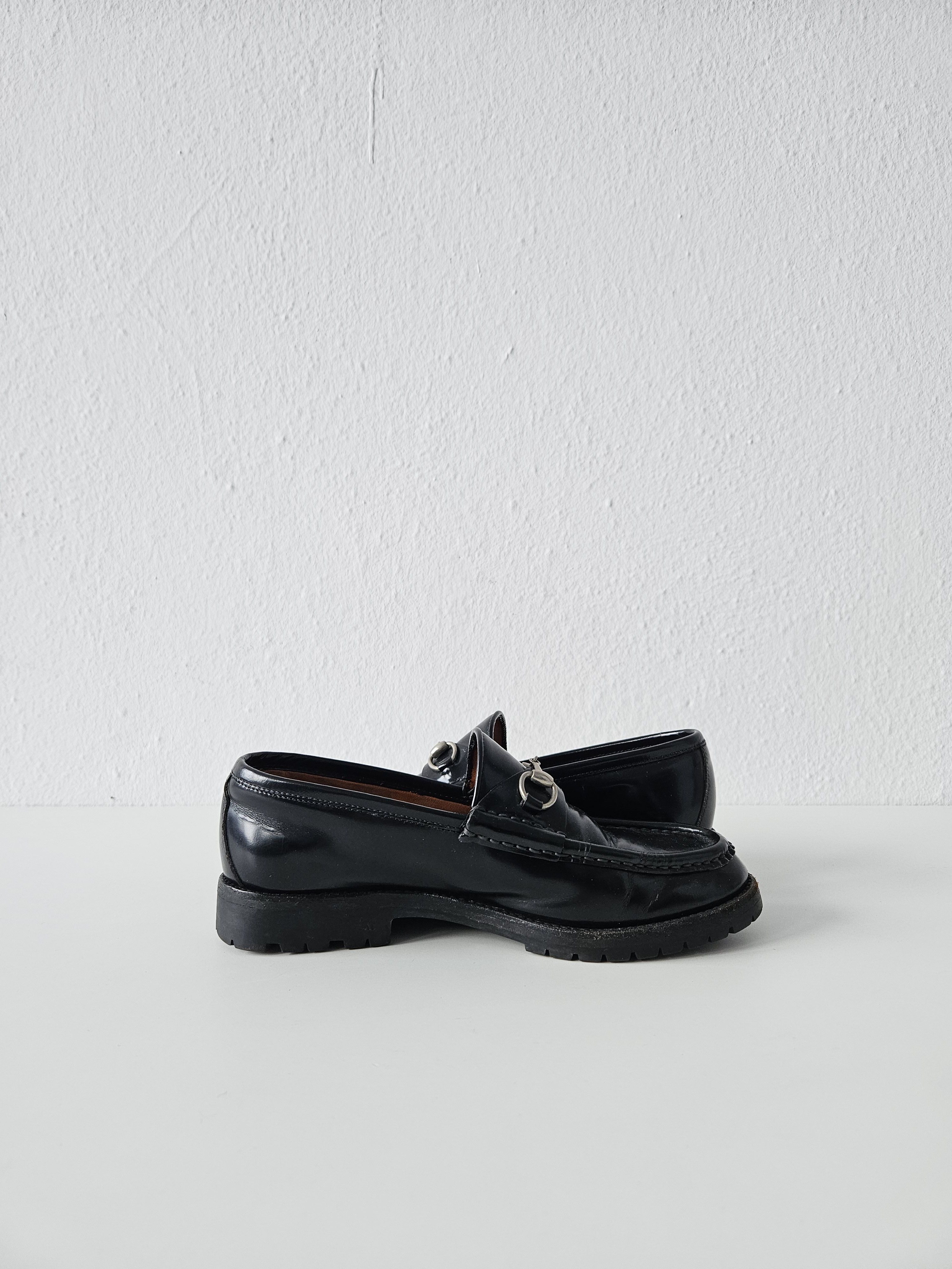 Gucci Vintage Gucci notched sole patent leather horsebit loafers Size US 7 / IT 37 - 10 Thumbnail