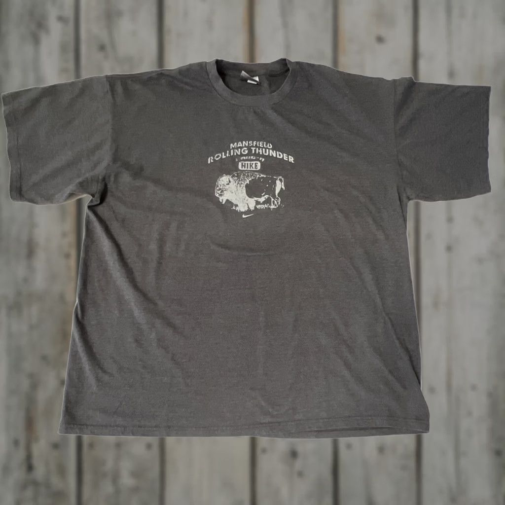Nike VINTAGE Nike T shirt XL Grey Tag Black Swoosh Mansfield Rolling Thunder Buffalo 90s Mens Size US XL / EU 56 / 4 - 1 Thumbnail