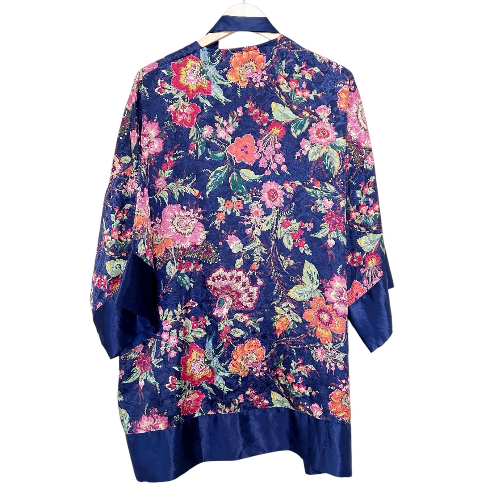 Victoria's Secret Vintage Gold Label Victoria's Secret Blue Floral Kimono OSFA Size M / US 6-8 / IT 42-44 - 4 Thumbnail