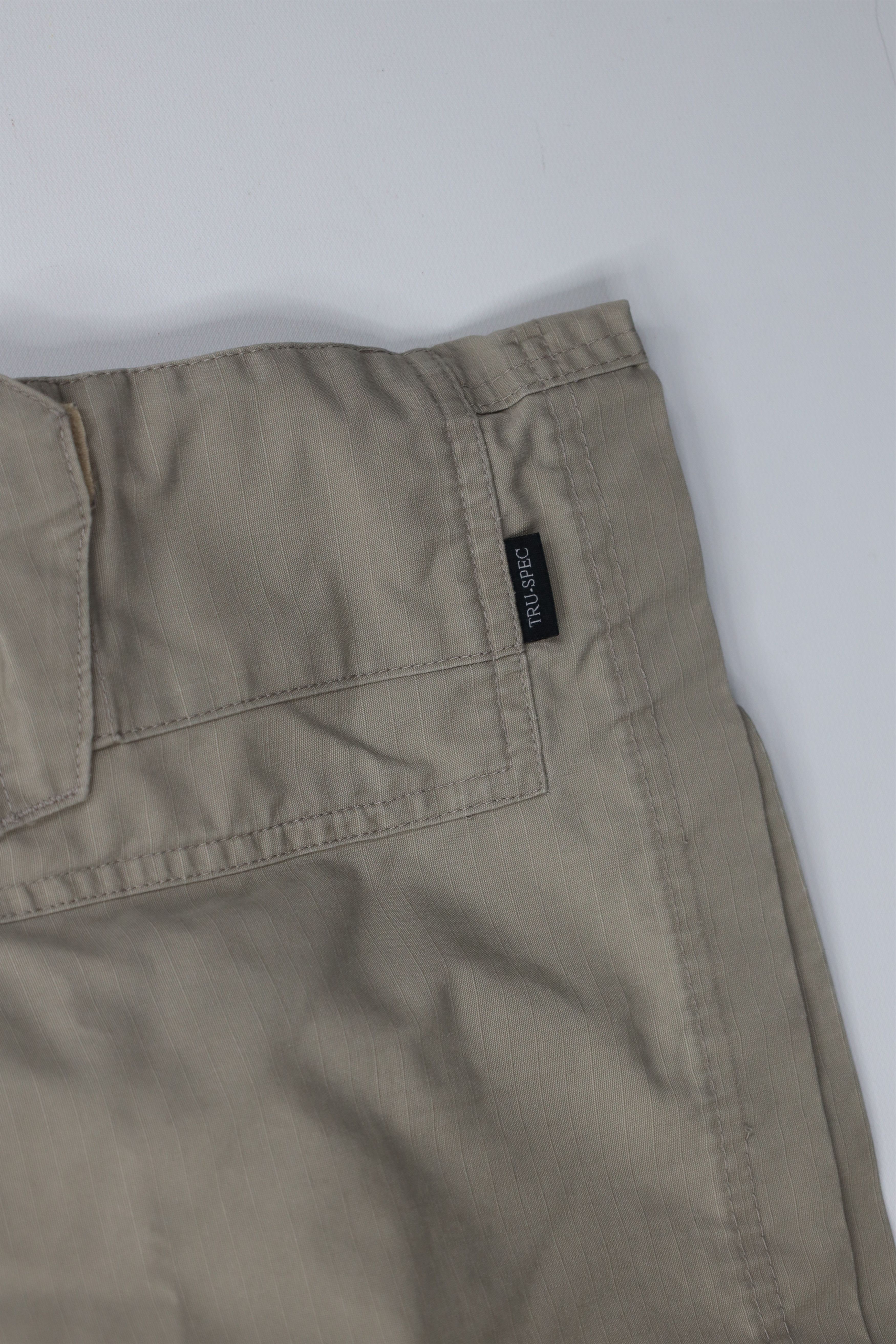 Vintage Vintage Streetwear Ripstop Uniform Cargo Shorts Beige Size US 42 / EU 58 - 5 Thumbnail