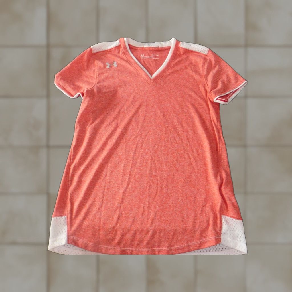 Under Armour Under Armour Womens Shirt Small pink V-Neck Short Sleeve T-Shirt Casual Regular Pink Classic Stretch Womens Size S / US 4 / IT 40 - 1 Thumbnail