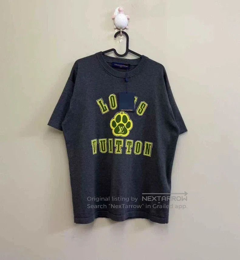 Louis Vuitton Louis Vuitton Gray Paw Logo Knit Tee. Size US M / EU 48-50 / 2 - 1 Thumbnail