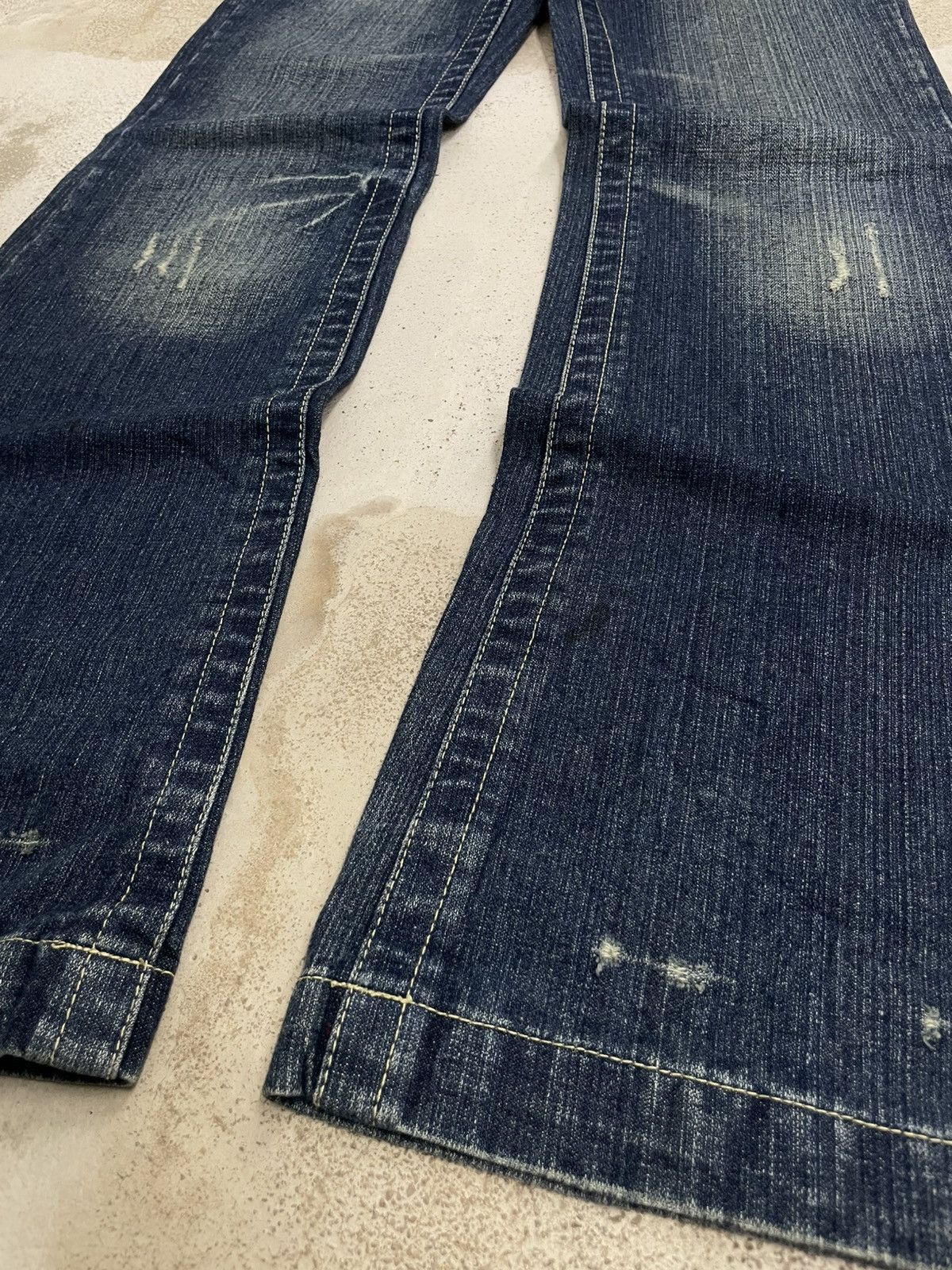 Le Grande Bleu (L.G.B.) Come Stai? Flare Whisker Distressed Japan Fashion Size US 30 / EU 46 - 8 Thumbnail