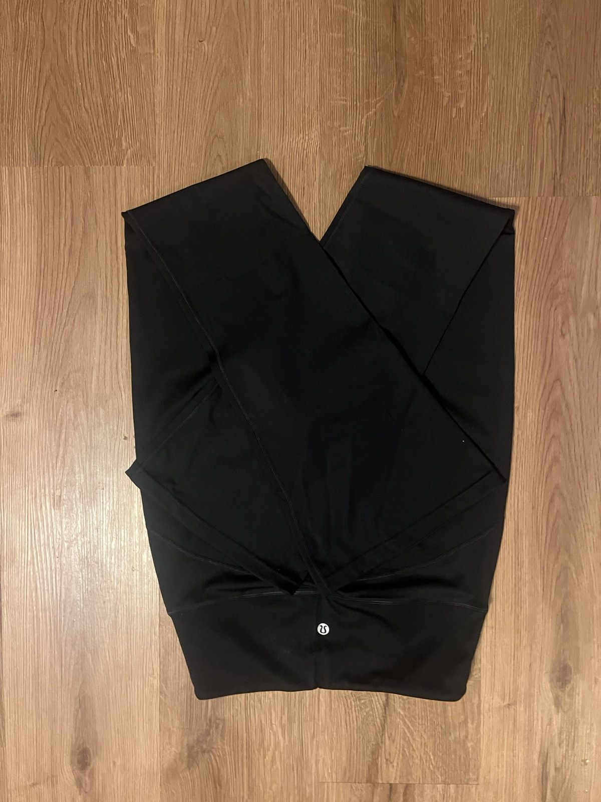 Lululemon Lululemon Size 4 Flared Leggings Size 27" / US 4 / IT 40 - 9 Thumbnail