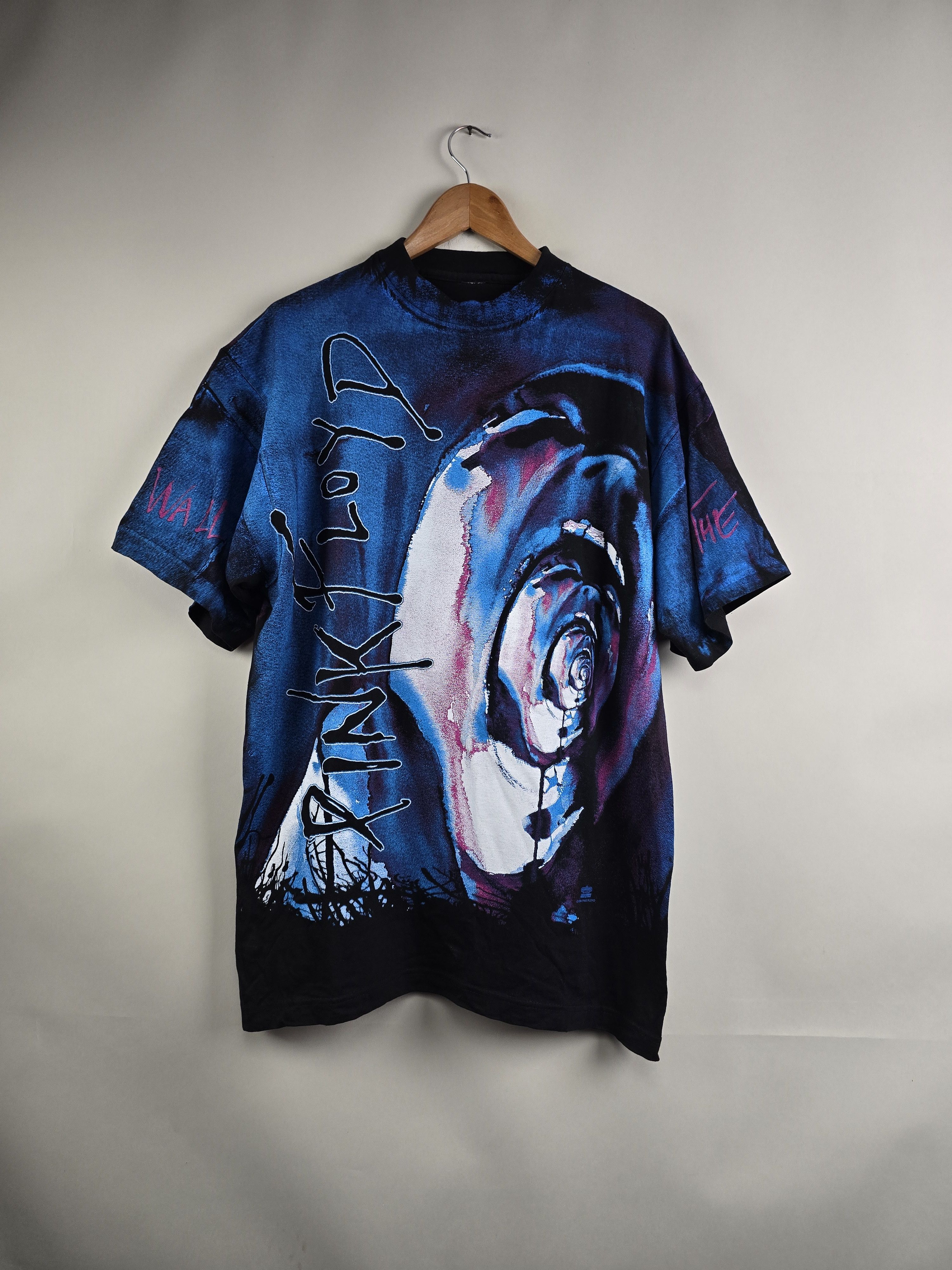 Band Tees × Pink Floyd × Vintage 1994 Pink Floyd The Wall All over print XL 23" 30.5" Size US XL / EU 56 / 4 - 1 Thumbnail