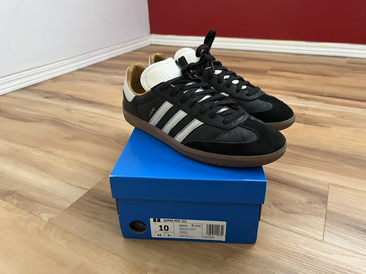 adidas gazelle silver green womens JJJJound x adidas Samba OG Mesa main image 1