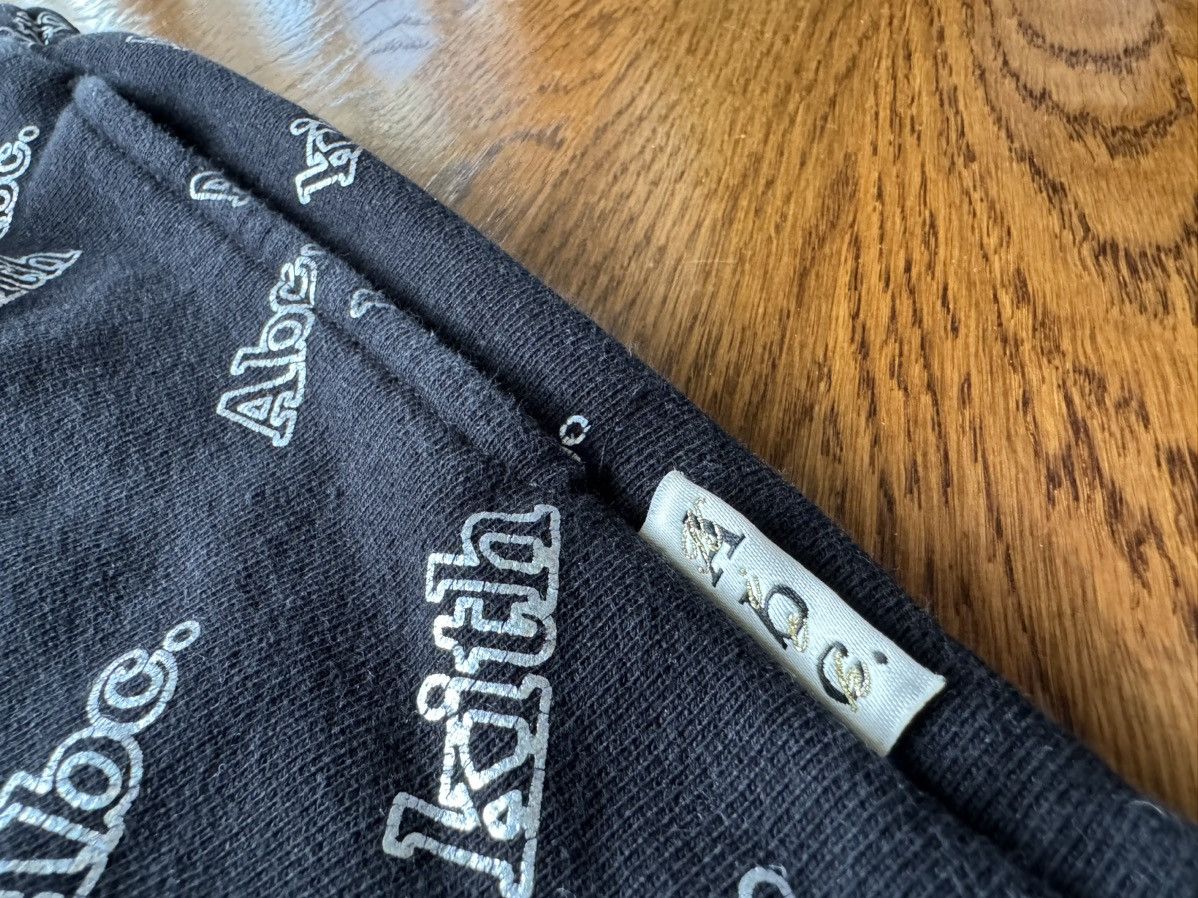 Advisory Board Crystals × Kith Small Holographic Print Sweatpant Black ABC Pants 123. Size US 30 / EU 46 - 10 Thumbnail