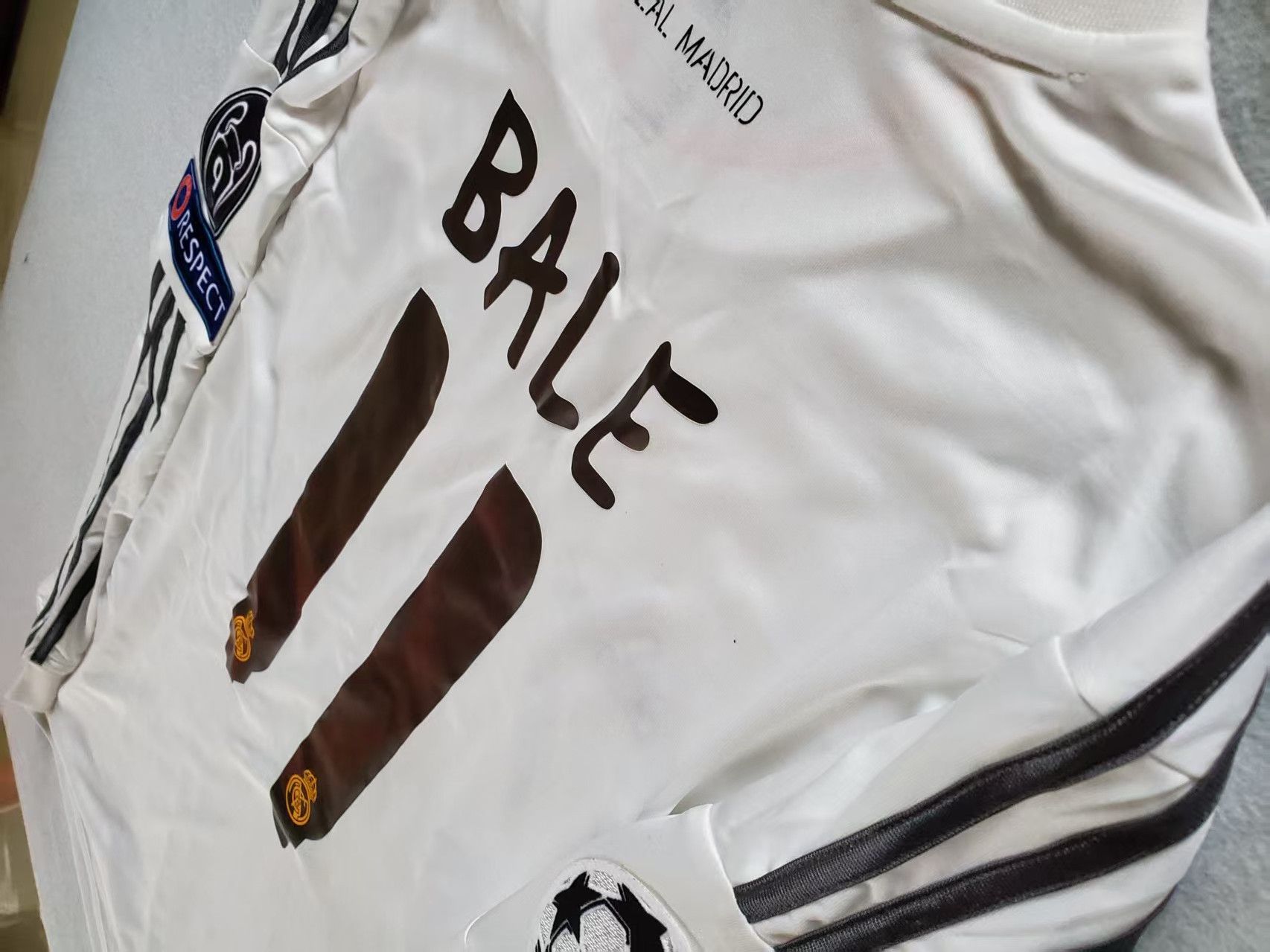 Other 2013 14 Real Madrid #11 Gareth Bale Jersey Longsleeve Size US XL / EU 56 / 4 - 3 Thumbnail