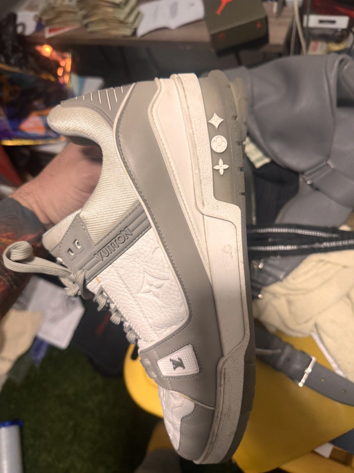 Louis Vuitton louis vuitton trainer gray Size US 10 / EU 43 - 3 Thumbnail