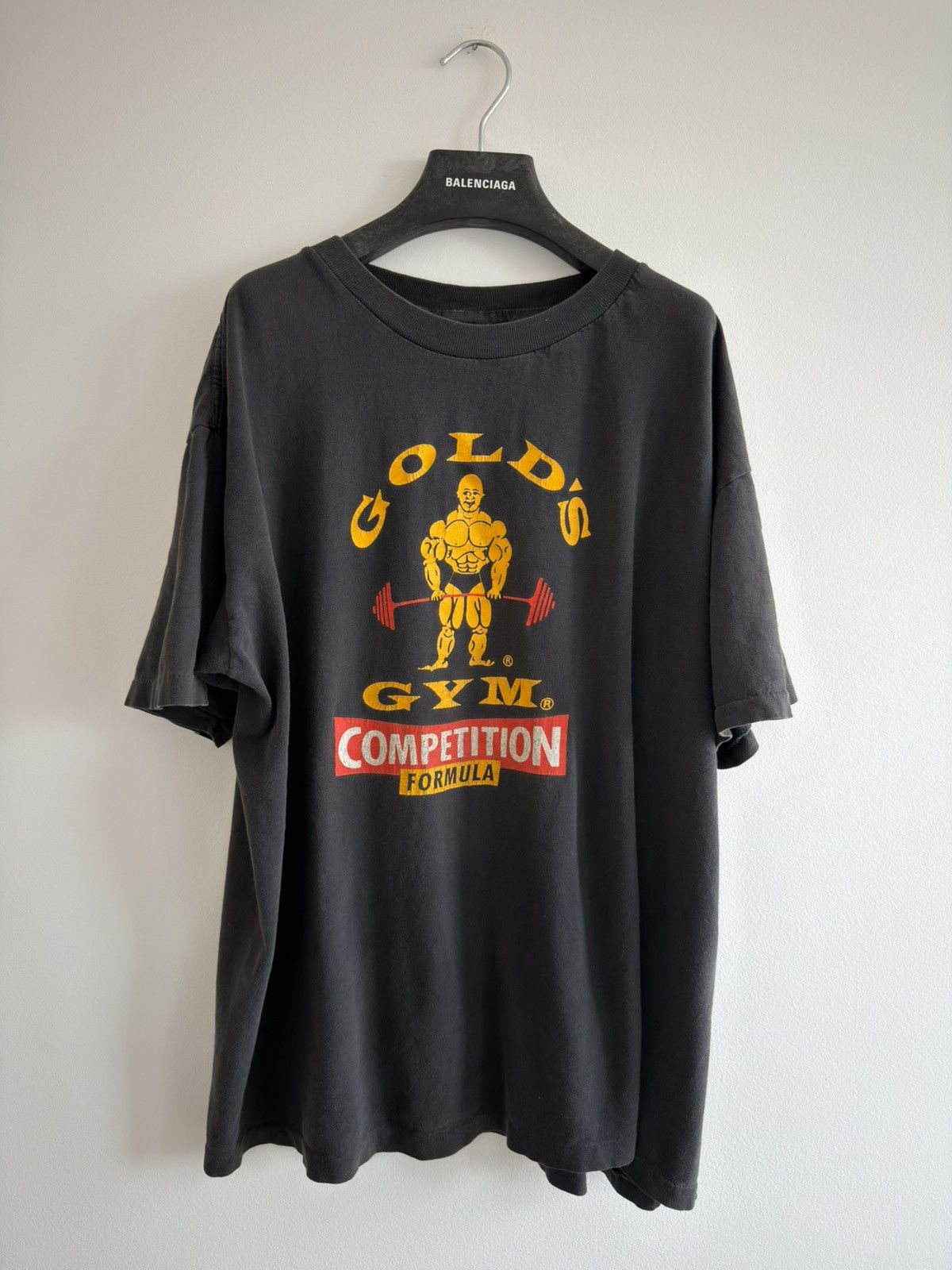 Vintage *RARE* VINTAGE 90s BODYBUILDING GOLD’S GYM COMPETITION TEE Size US XL / EU 56 / 4 - 1 Thumbnail