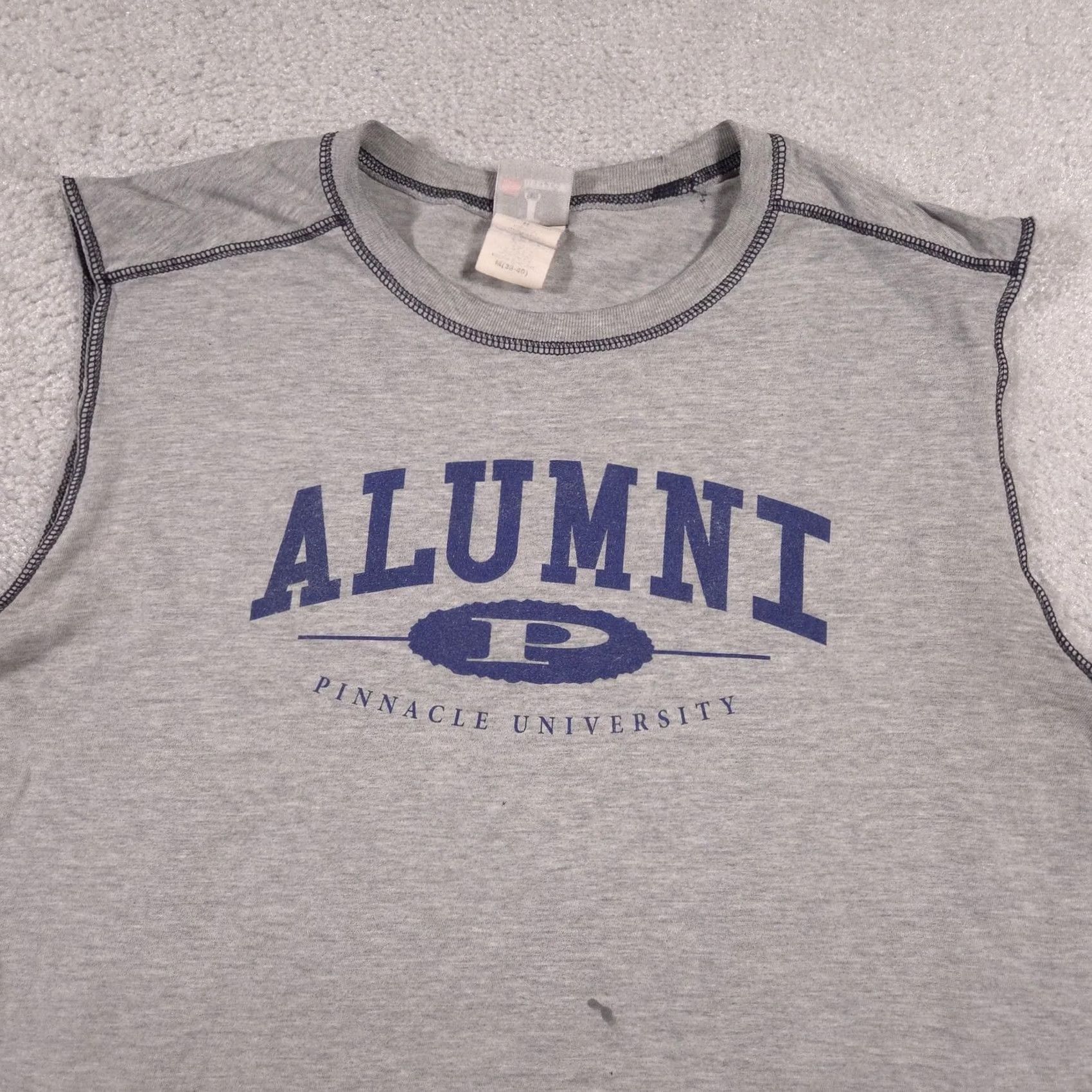 Hanes Pinnacle University Alumni Shirt Mens Medium Sleeveless Cutoff Tee Hanes Sports Gray College University T-Shirt Sleeveless 90s (if applicable) Size US M / EU 48-50 / 2 - 3 Thumbnail