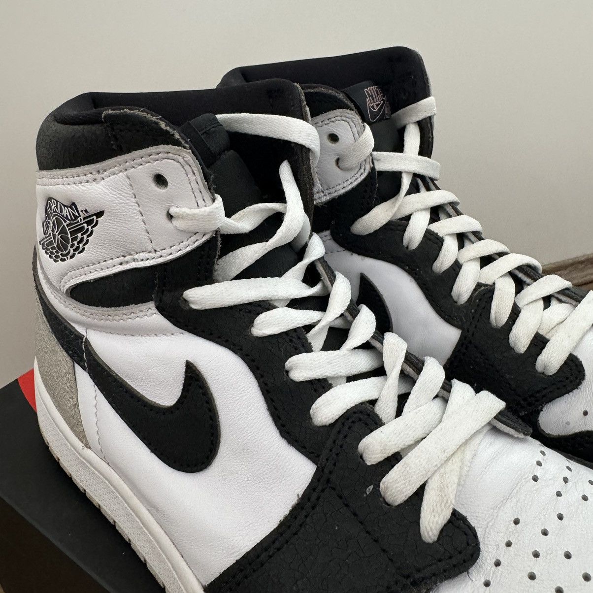 Jordan Brand Jordan 1 High Retro Stage Haze Size US 10 / EU 43 - 6 Thumbnail