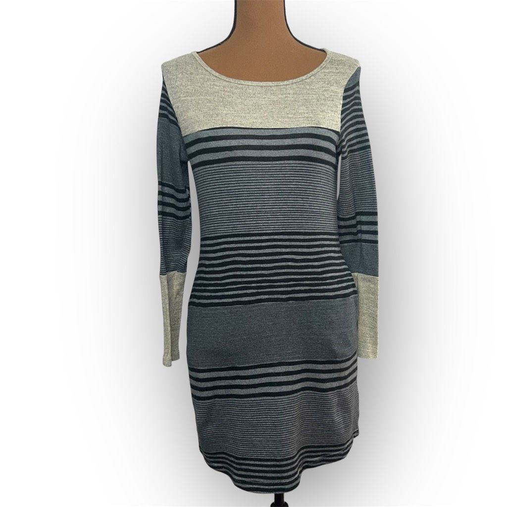 Anthropologie Sarin Mathews, Striped Colorblock Sweater Dress with Pockets Size S / US 4 / IT 40 - 2 Thumbnail
