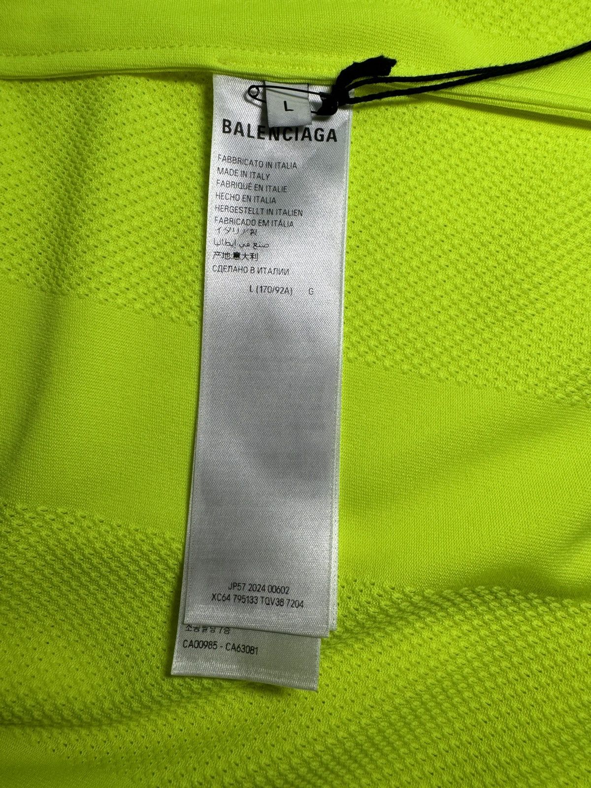 Balenciaga Balenciaga Fluo Yellow Striped Mesh Shirt Size L Size US L / EU 52-54 / 3 - 10 Thumbnail