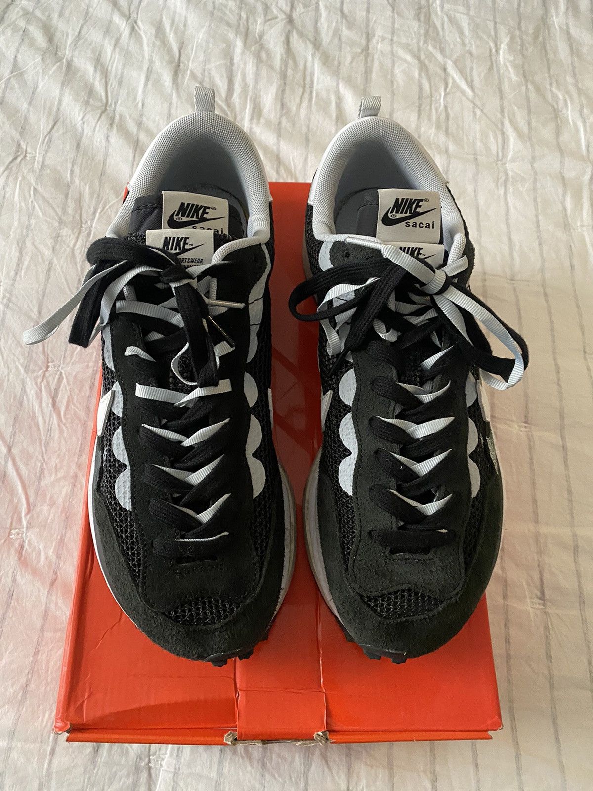 Nike 🔥 Nike x Sacai VaporWaffle CV1363-001 Size 13 US Men’s 🔥 Size US 13 / EU 46 - 3 Thumbnail