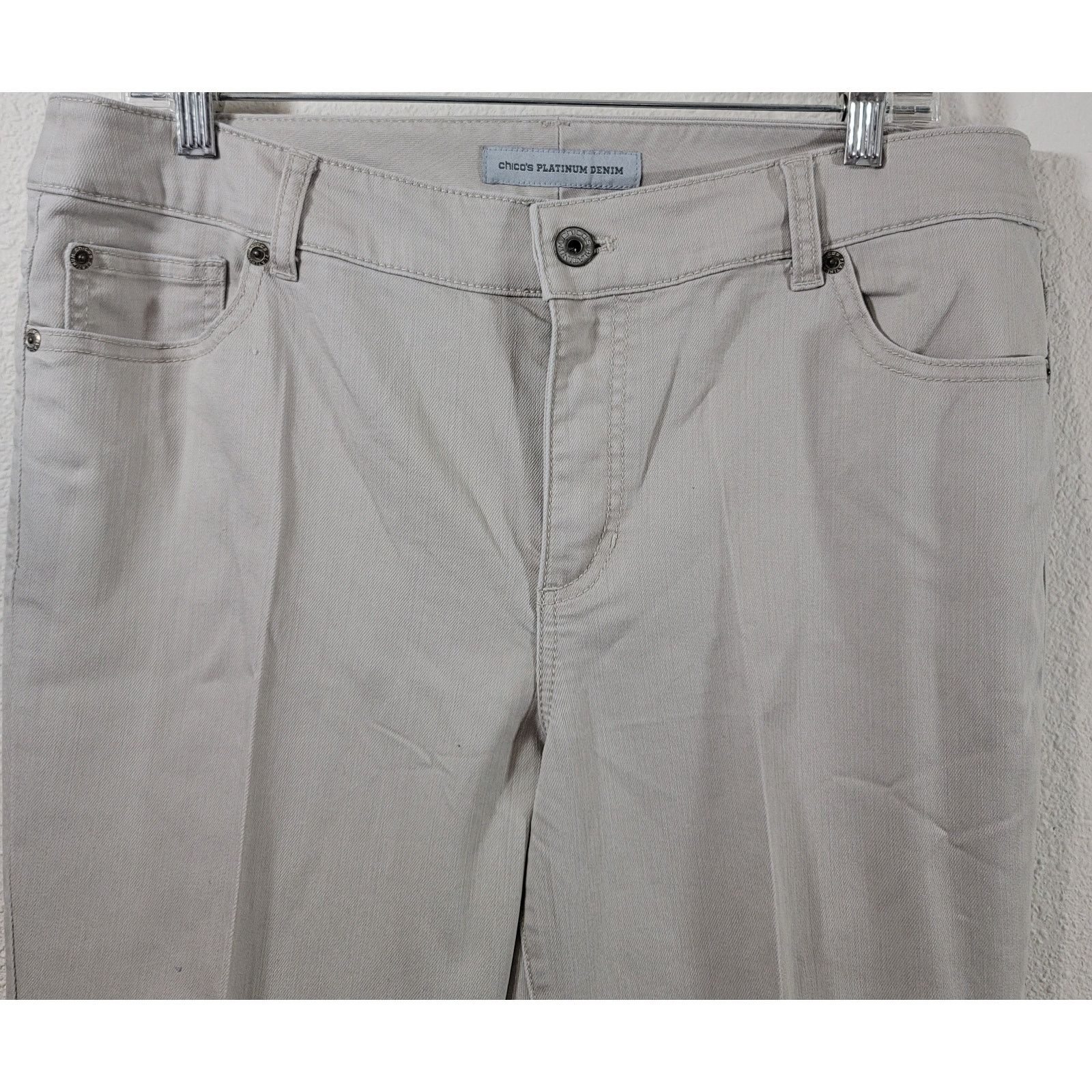Chicos Chico's Platinum Tan Denim Jeans 25R Lightweight Stretch Size 36" / US 14 / IT 50 - 6 Thumbnail