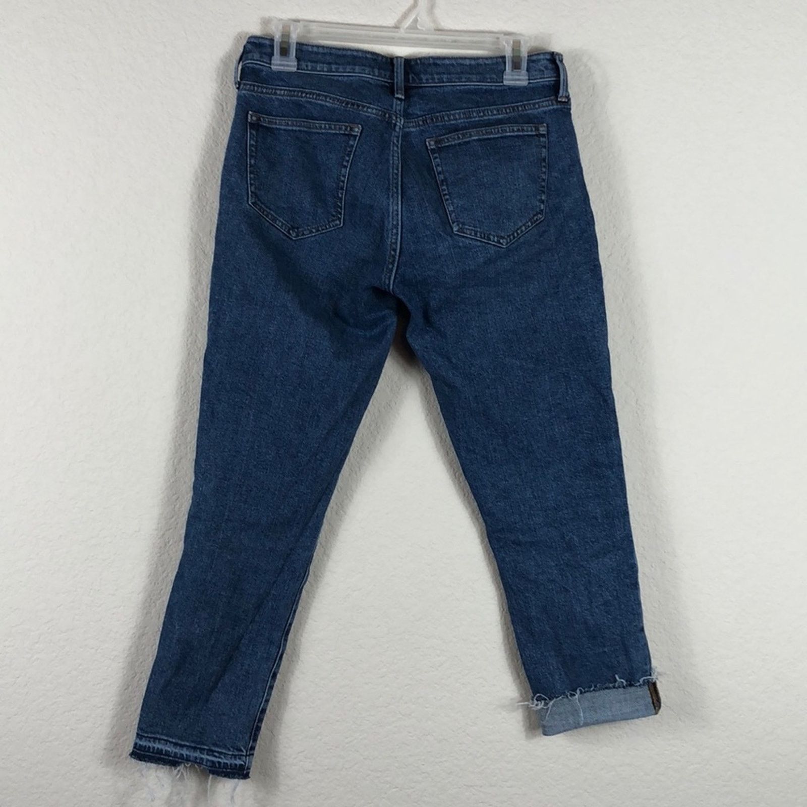 Gap Gap cropped fray hem girlfriend jean coastal grandma sz 26 Size 26" / US 2 / IT 38 - 3 Thumbnail
