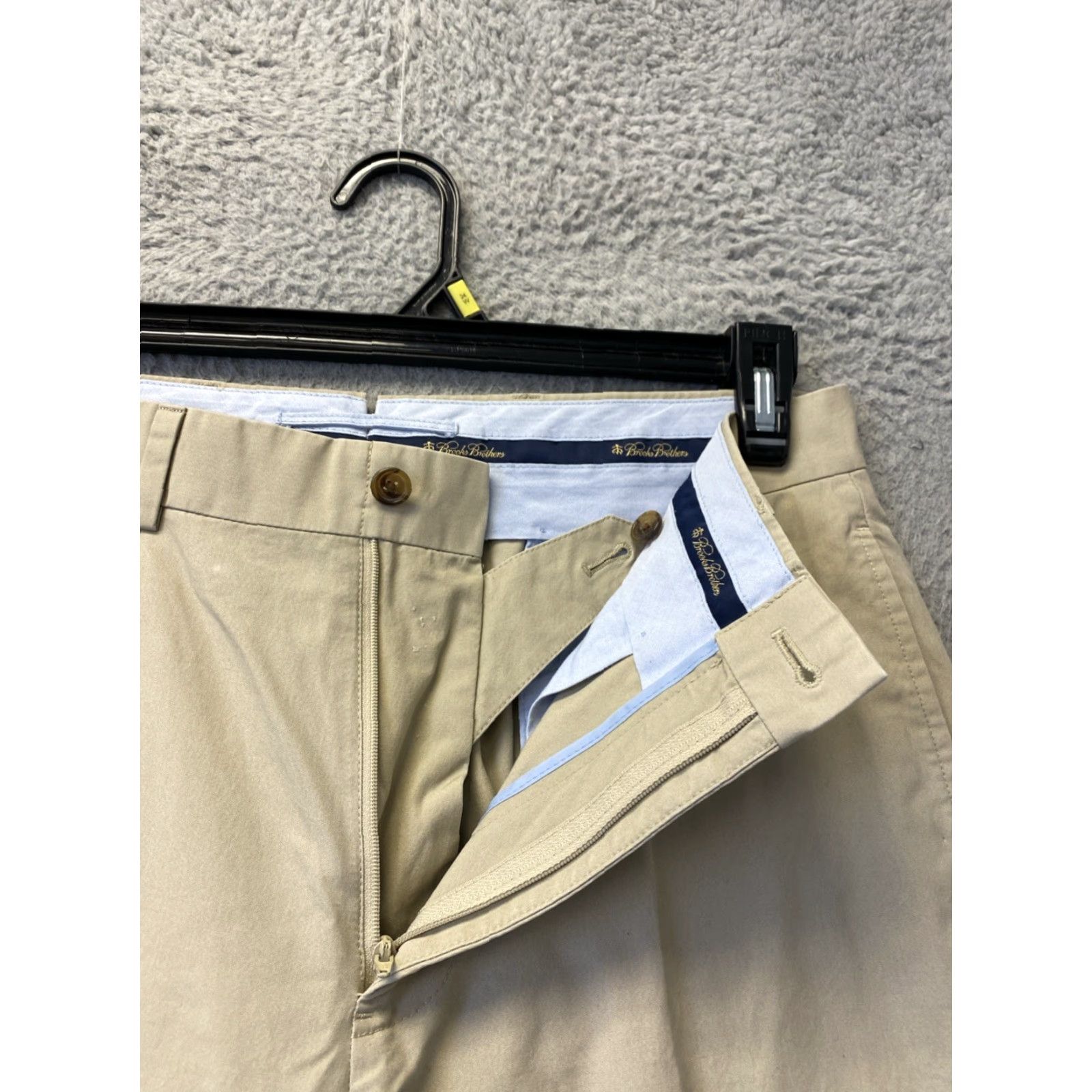 Brooks Brothers BROOKS BROTHERS Men's Chino Pants 33W 30L Tan Cotton Blend Regular Fit Size US 33 - 3 Thumbnail