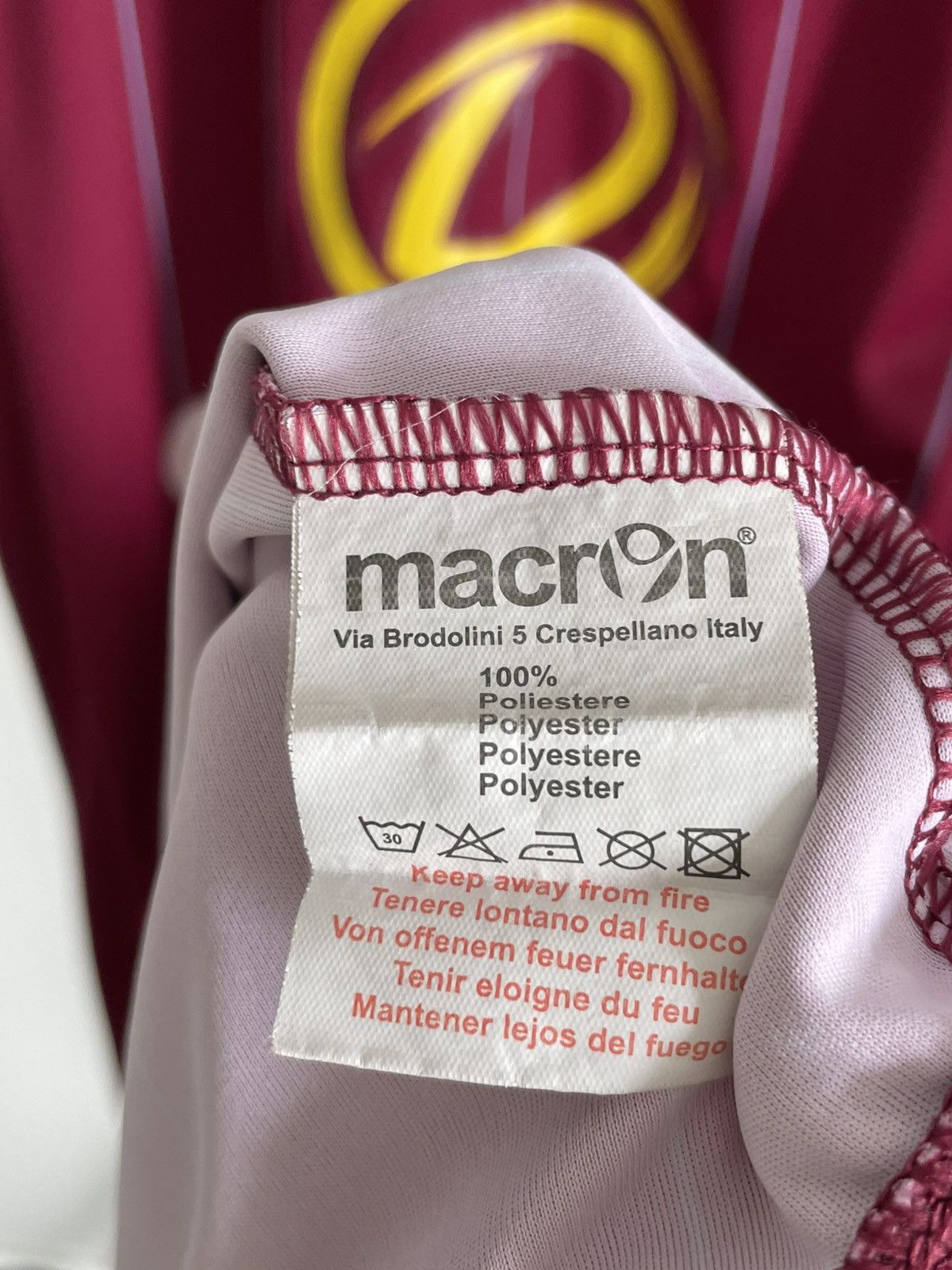 Macron Macron Aston Villa 2014/2015 Home Football Shirt Jersey RARE Size US M / EU 48-50 / 2 - 11 Thumbnail