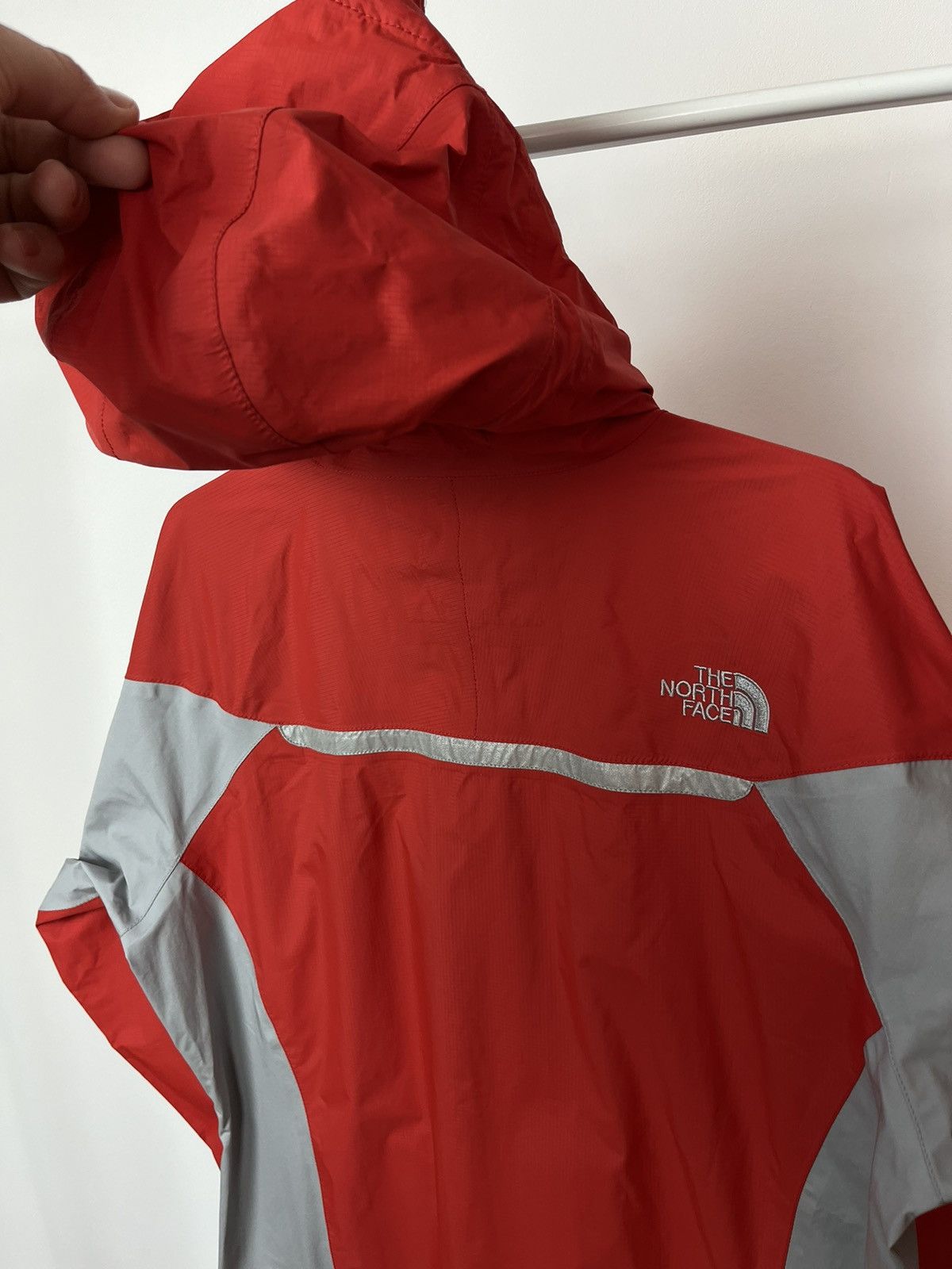 The North Face × Vintage Vintage The North Face Woman’s HyVent DY Light Jacket Size M / US 6-8 / IT 42-44 - 13 Thumbnail
