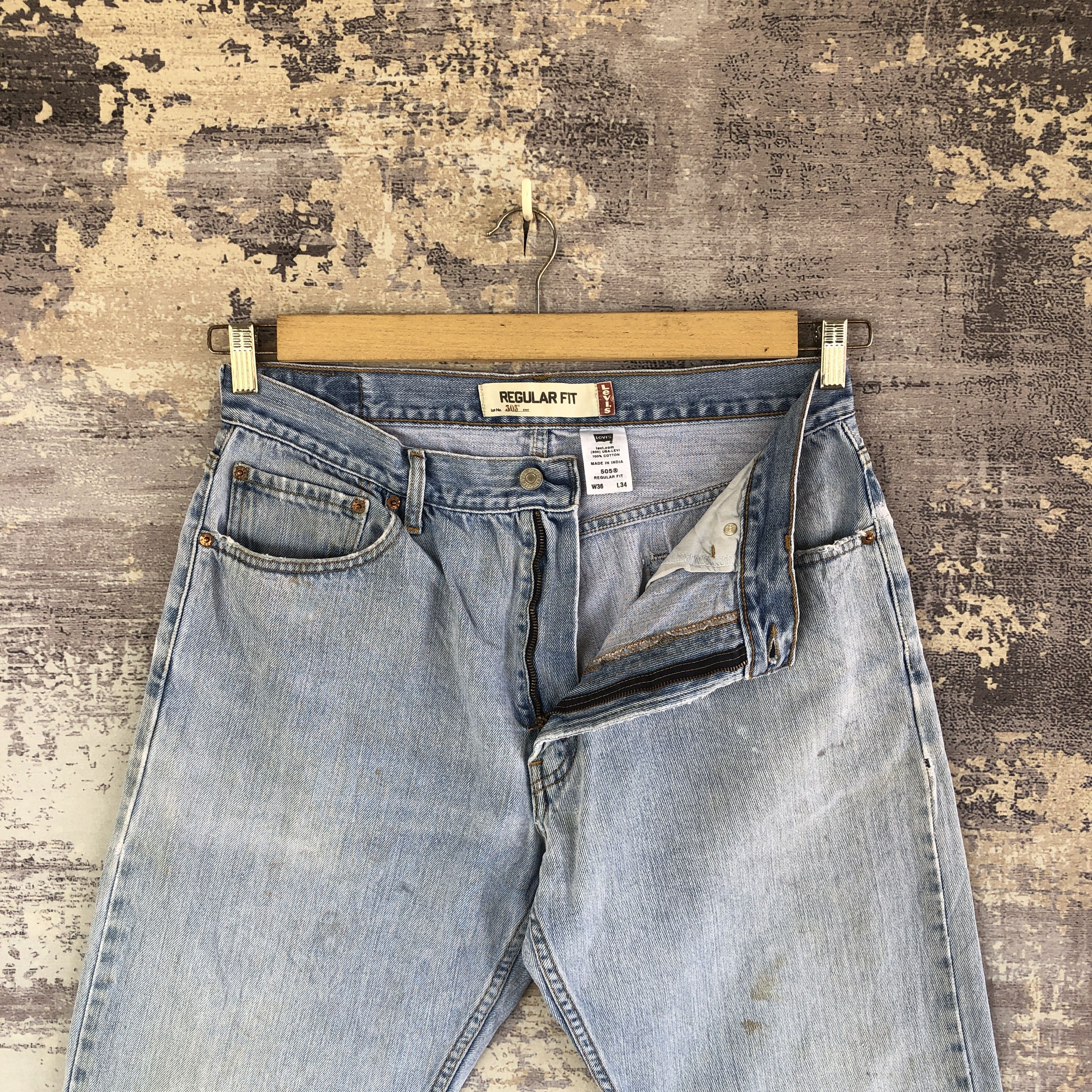 Levi's Vintage Levis 505 Sun Faded Jeans Levi's Light Wash Denim Size US 32 / EU 48 - 6 Thumbnail