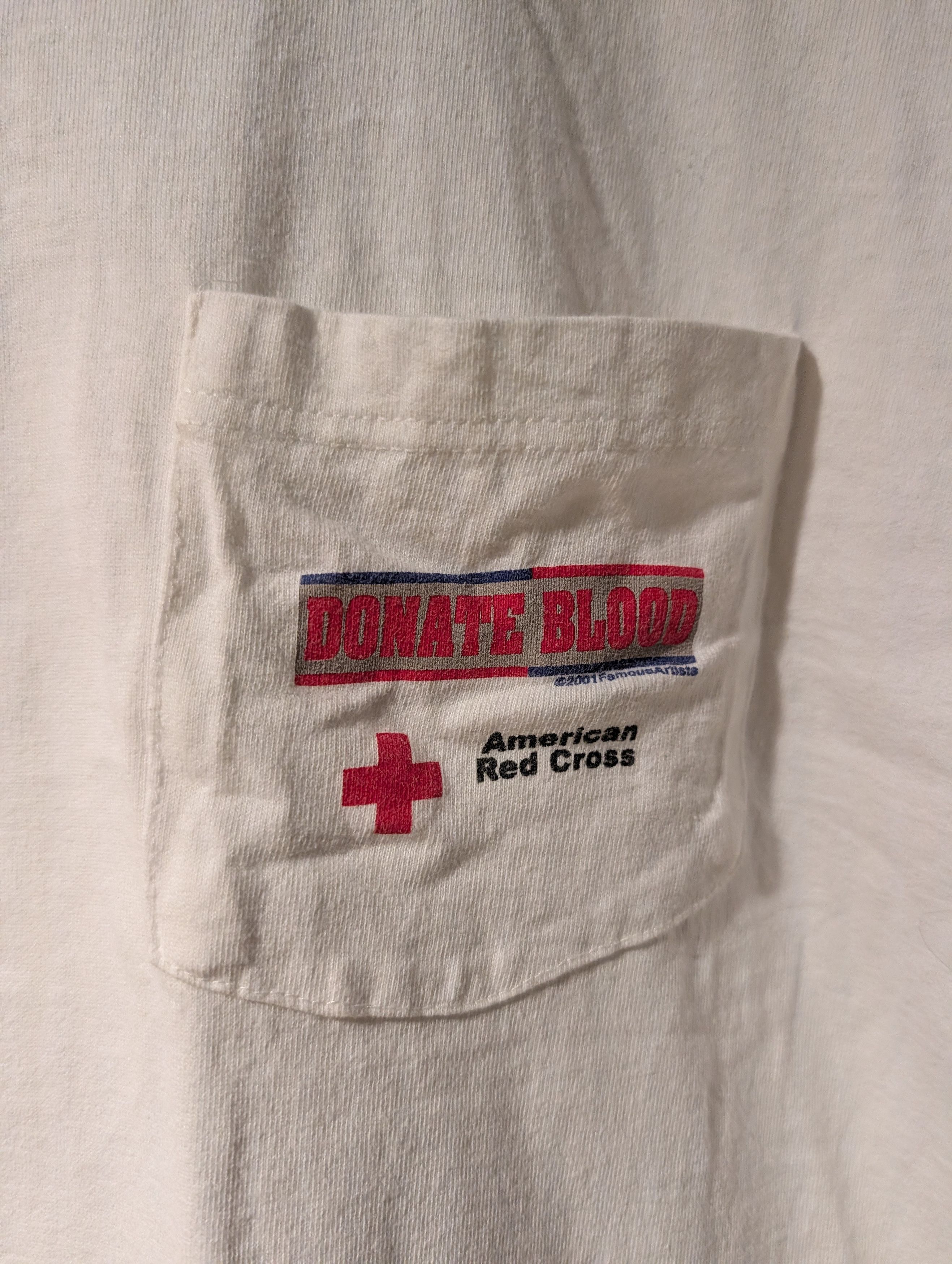 Fruit Of The Loom Vintage 2001 Donate Blood American Red Cross Pocket T-Shirt Size US XL / EU 56 / 4 - 2 Thumbnail